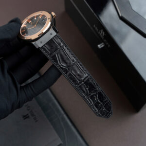 Đồng Hồ Hublot Classic Fusion Ceramic Demi Gold Mặt Carbon Replica Xưởng JJZ 42mm (1)