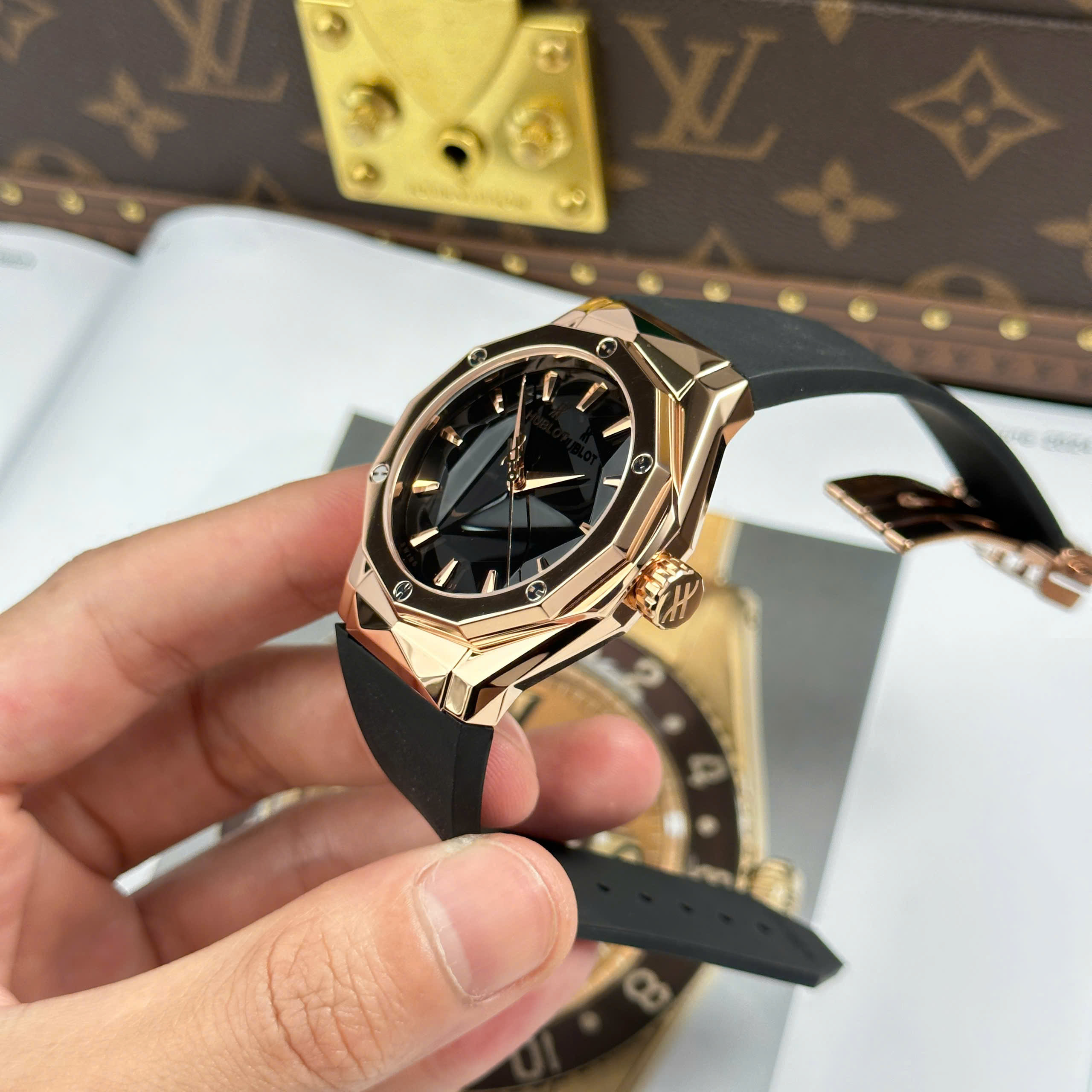 Đồng Hồ Hublot Classic Fusion Orlinski King Gold Replica Cao Cấp Nhà Máy HB 40mm (5)