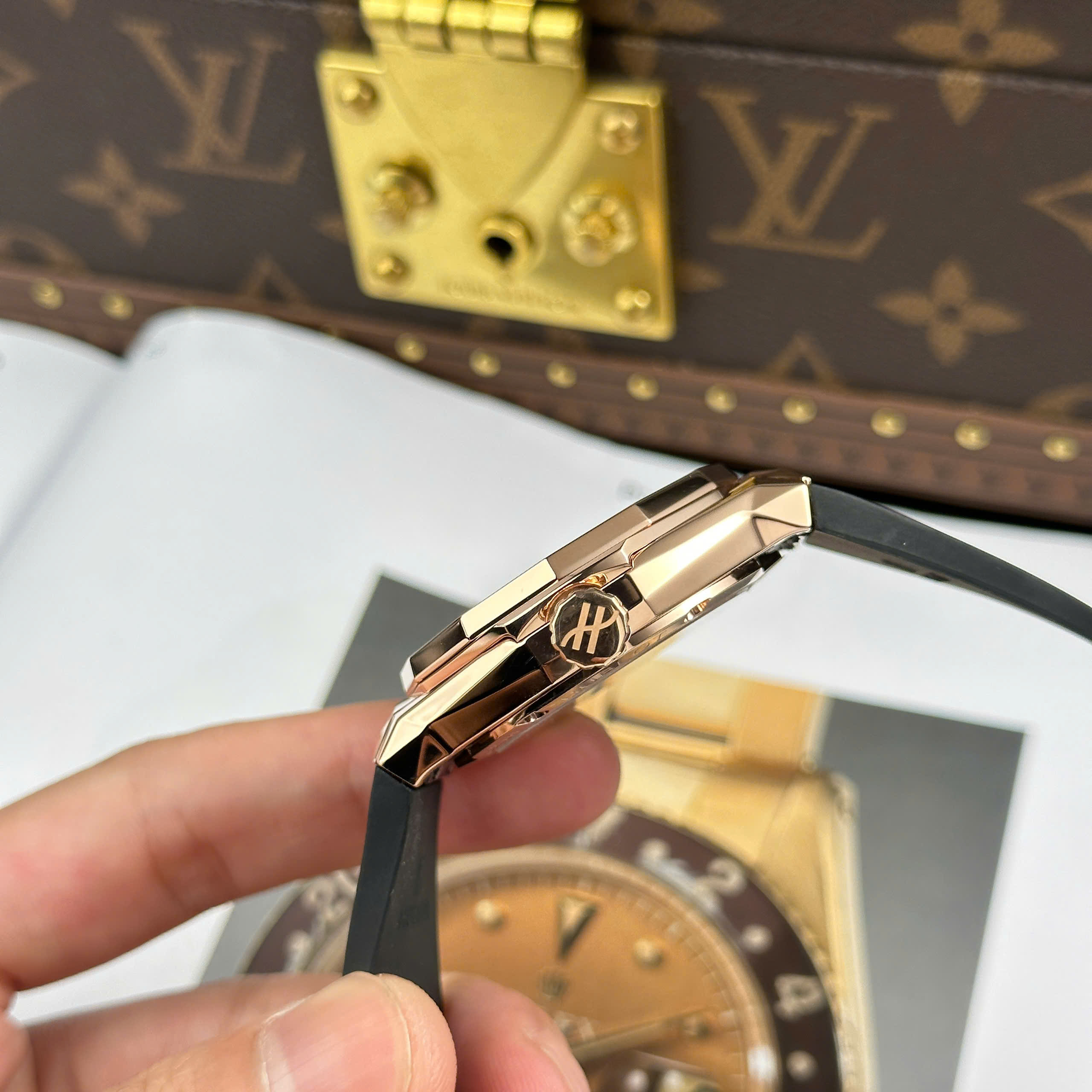 Đồng Hồ Hublot Classic Fusion Orlinski King Gold Replica Cao Cấp Nhà Máy HB 40mm (6)