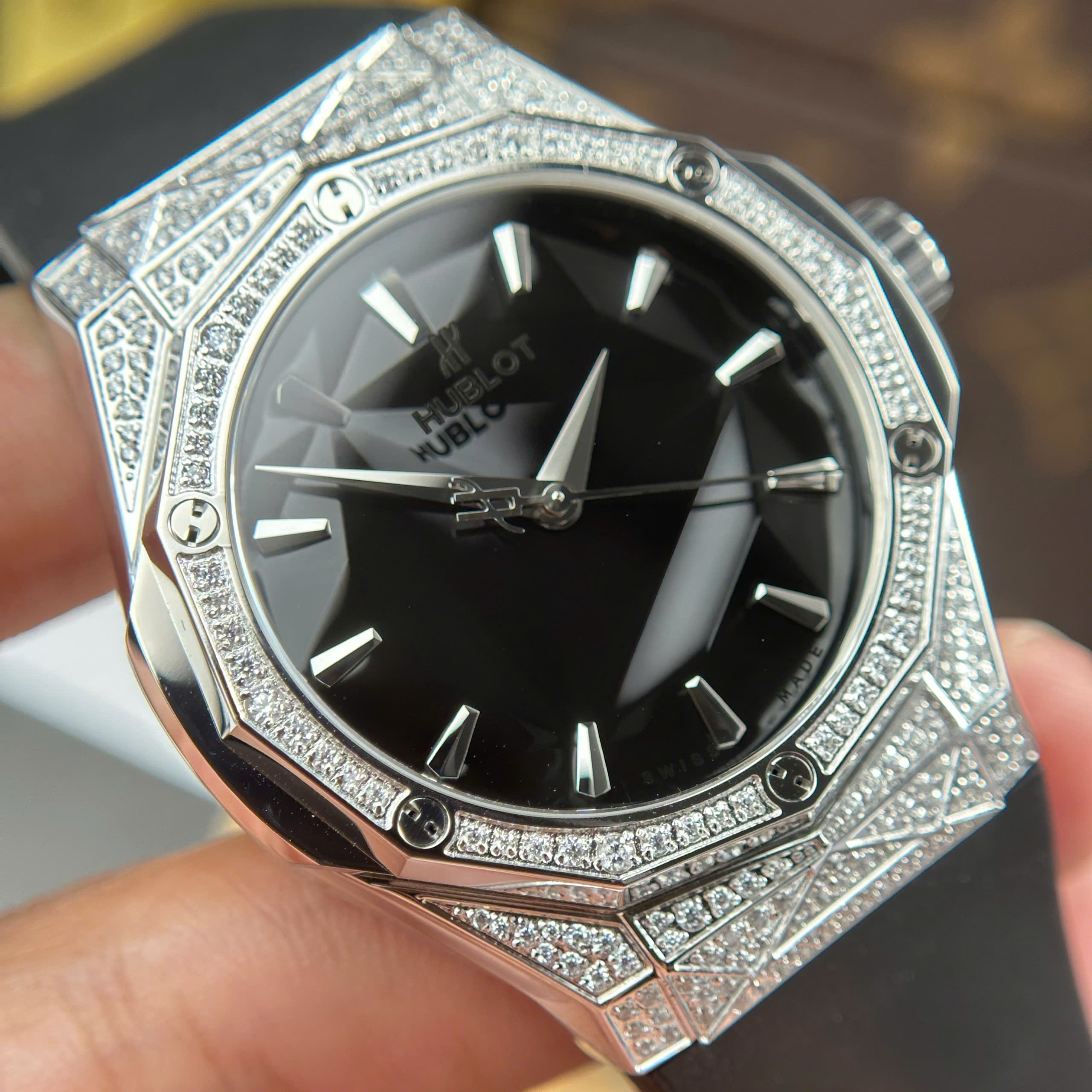 Đồng Hồ Hublot Classic Fusion Orlinski Titanium Đính Full Đá Replica 11 Nhà Máy HB 40mm (6) Đồng Hồ Hublot Classic Fusion Orlinski Titanium Đính Full Đá Replica 11 Nhà Máy HB 40mm (6)