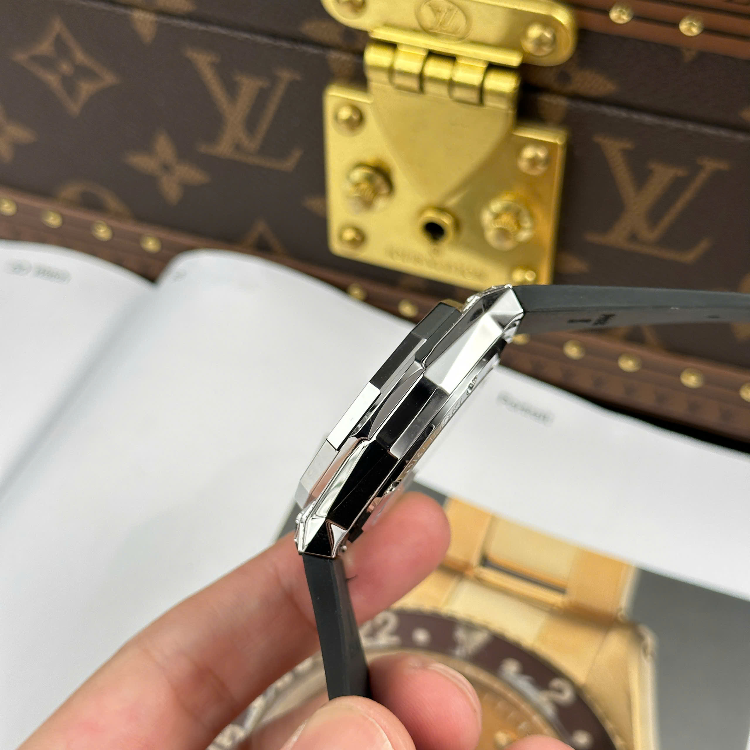 Đồng Hồ Hublot Classic Fusion Orlinski Titanium Đính Full Đá Replica 11 Nhà Máy HB 40mm (7)