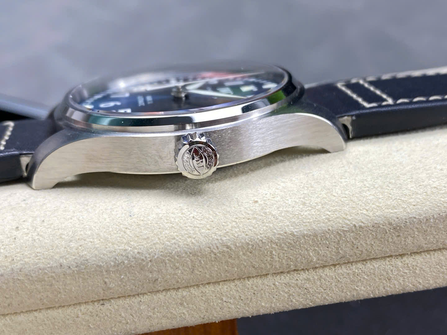 Đồng Hồ IWC Schaffhausen Pilot's Mark XX Rep 11 Mặt Xanh Dương Nhà Máy ZM 40mm (6)