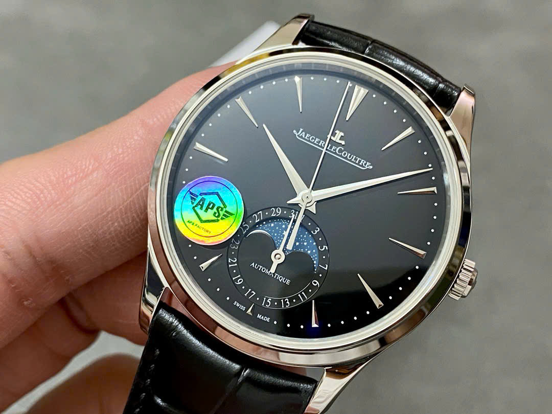 Đồng Hồ Jaeger LeCoultre Chế Tác Master Ultra Thin Moon Mặt Số Đen Nhà Máy APS 39mm (5) Đồng Hồ Jaeger LeCoultre Chế Tác Master Ultra Thin Moon Mặt Số Đen Nhà Máy APS 39mm (2)