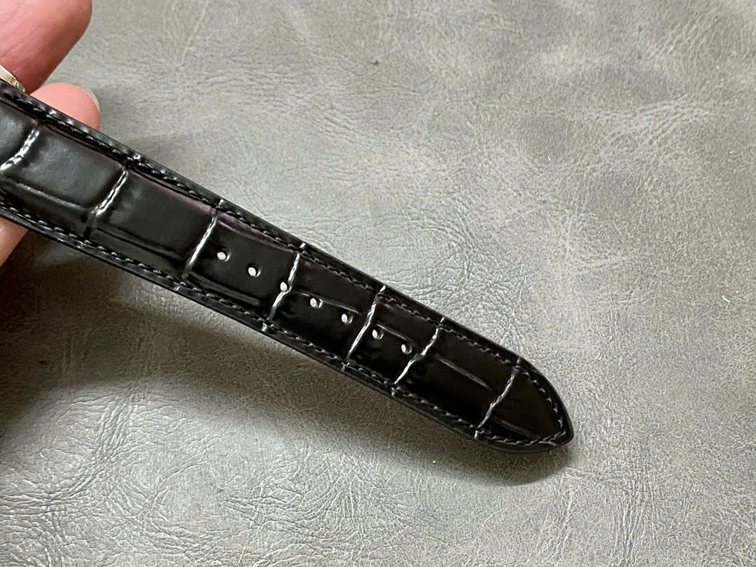 Đồng Hồ Jaeger LeCoultre Chế Tác Master Ultra Thin Moon Mặt Số Trắng Nhà Máy APS 39mm (1) Đồng Hồ Jaeger LeCoultre Chế Tác Master Ultra Thin Moon Mặt Số Trắng Nhà Máy APS 39mm (8)