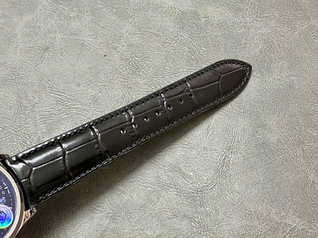 Đồng Hồ Jaeger LeCoultre Chế Tác Master Ultra Thin Moon Mặt Xanh Dương Nhà Máy APS 39mm (1) Đồng Hồ Jaeger LeCoultre Chế Tác Master Ultra Thin Moon Mặt Xanh Dương Nhà Máy APS 39mm (4)