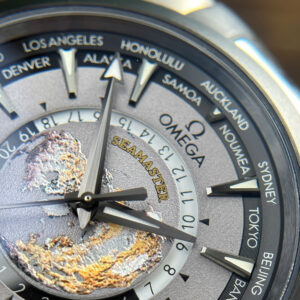 Đồng Hồ Omega Aqua Terra Worldtimer Màu Xám Dây Cao Su Máy VS 41mm (7)