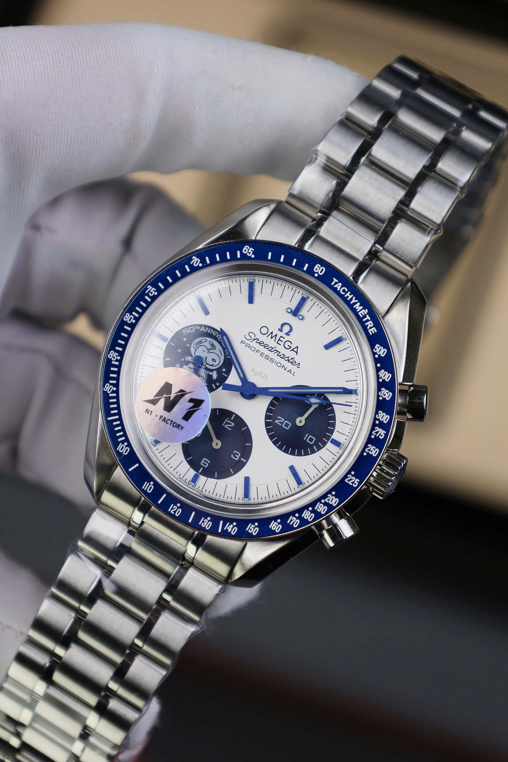 Đồng Hồ Omega Chế Tác Speedmaster Snoopy Avard Nhà Máy N1 42mm (8) Đồng Hồ Omega Chế Tác Speedmaster Snoopy Avard Nhà Máy N1 42mm (8)