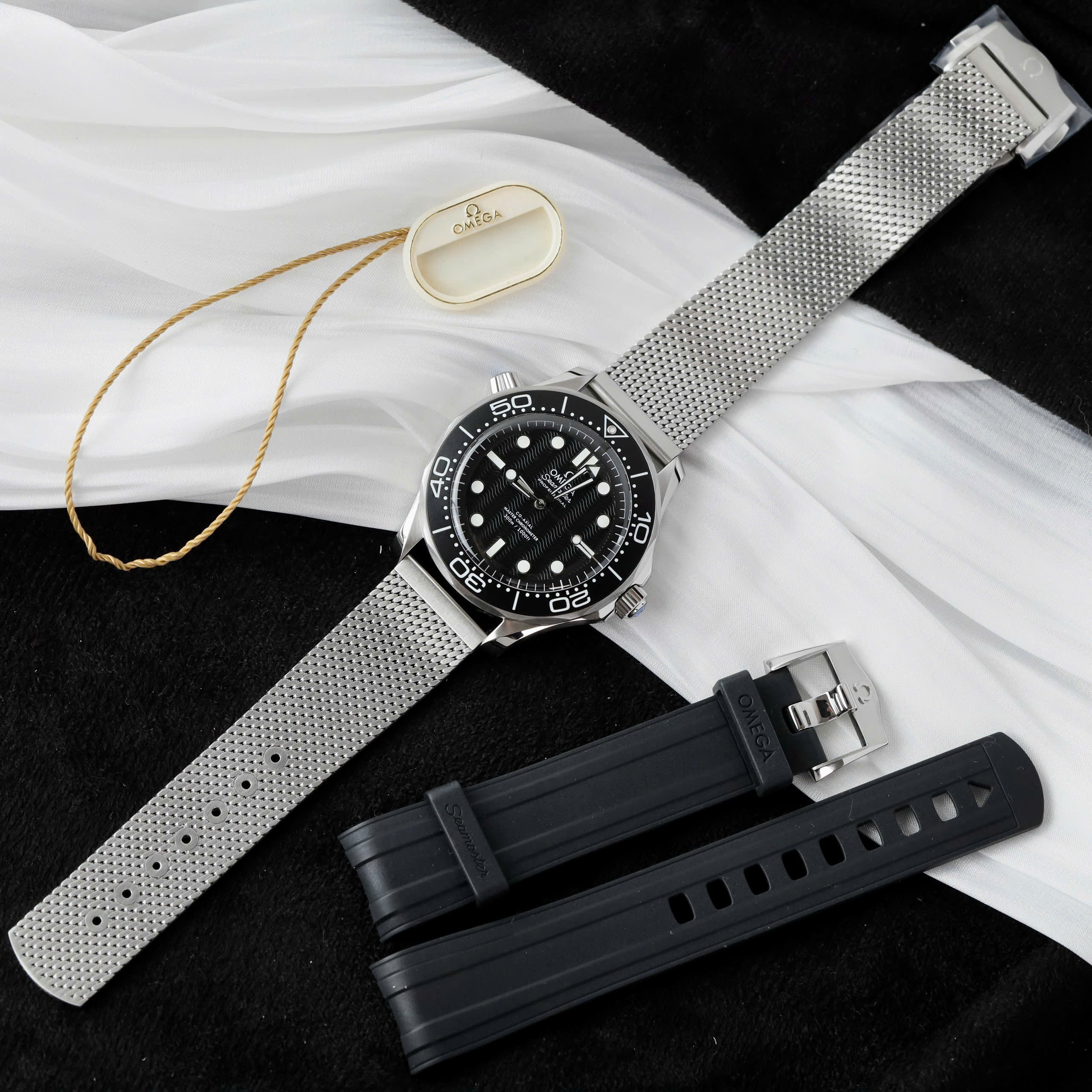 Đồng Hồ Omega Rep 1 1Seamaster Diver 300M Co-Axial Master Chronometer Xưởng VS 42mm (2) Đồng Hồ Omega Rep 1 1Seamaster Diver 300M Co-Axial Master Chronometer Xưởng VS 42mm (10)