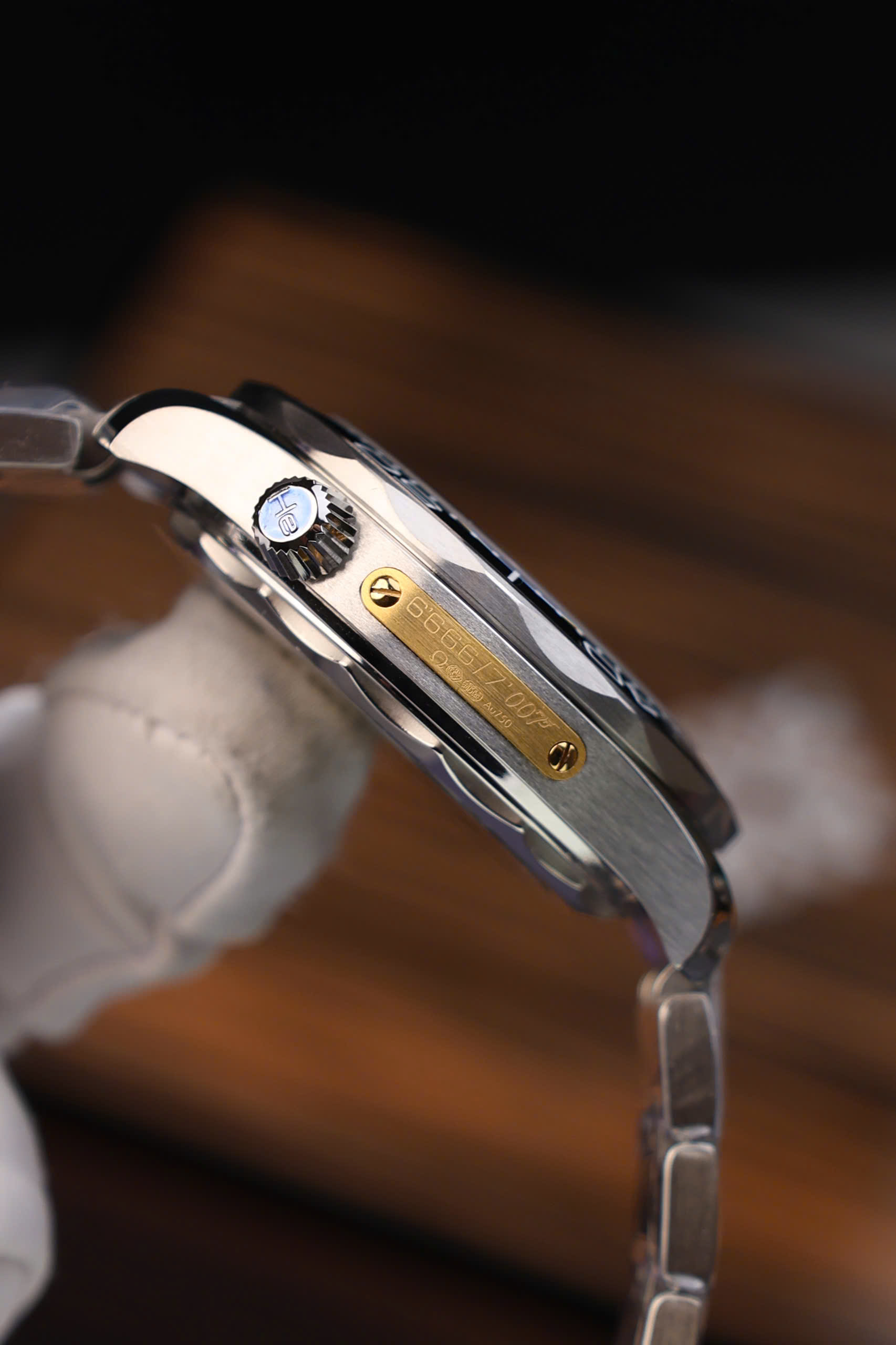 Đồng Hồ Omega Rep 11 Seamaster Professional 007 James Bond Xưởng VS 42mm (11)