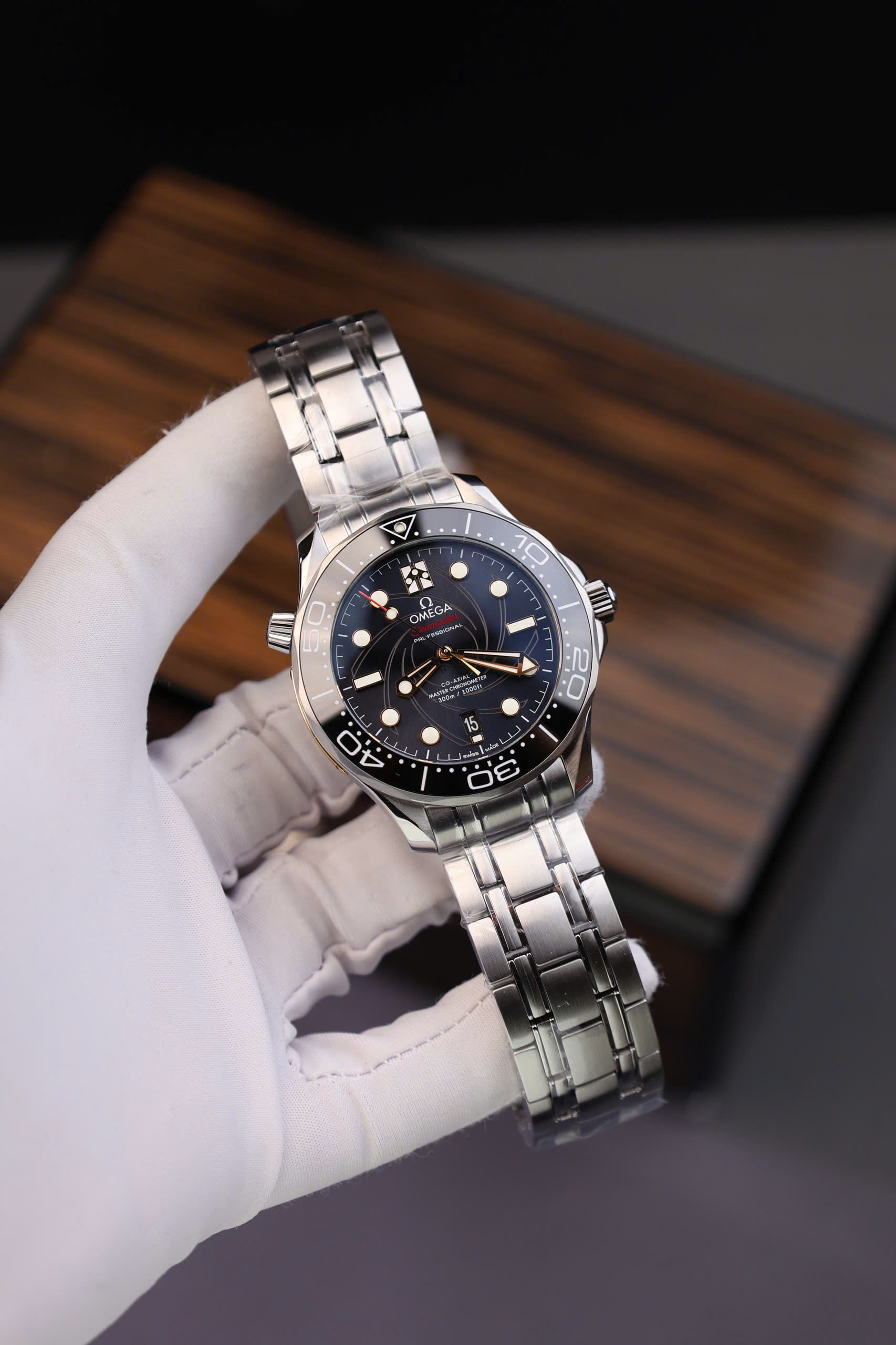 Đồng Hồ Omega Rep 11 Seamaster Professional 007 James Bond Xưởng VS 42mm (3) Đồng Hồ Omega Rep 11 Seamaster Professional 007 James Bond Xưởng VS 42mm (10)