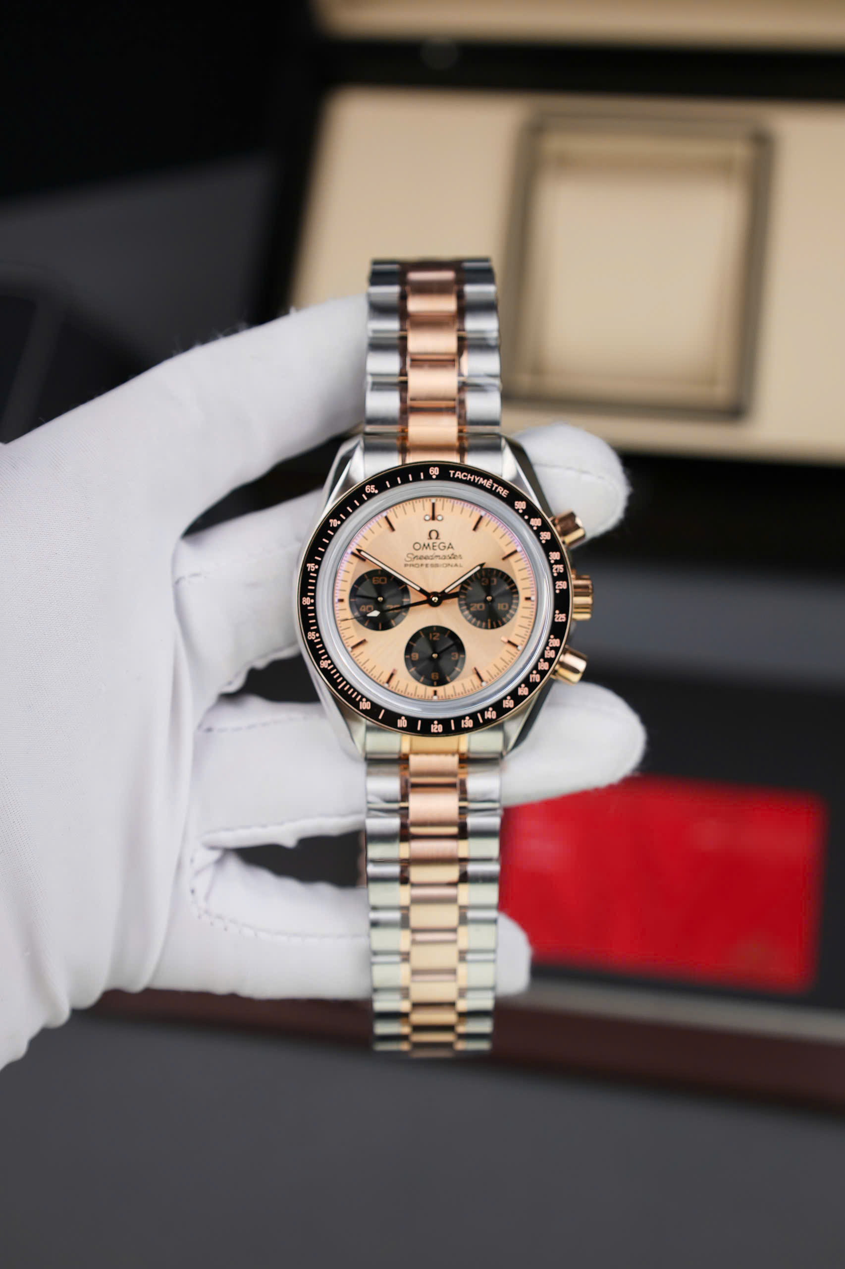 Đồng Hồ Omega Replica Cao Cấp Speedmaster Moonwatch Professional 40mm (1) Đồng Hồ Omega Replica Cao Cấp Speedmaster Moonwatch Professional 40mm (9)