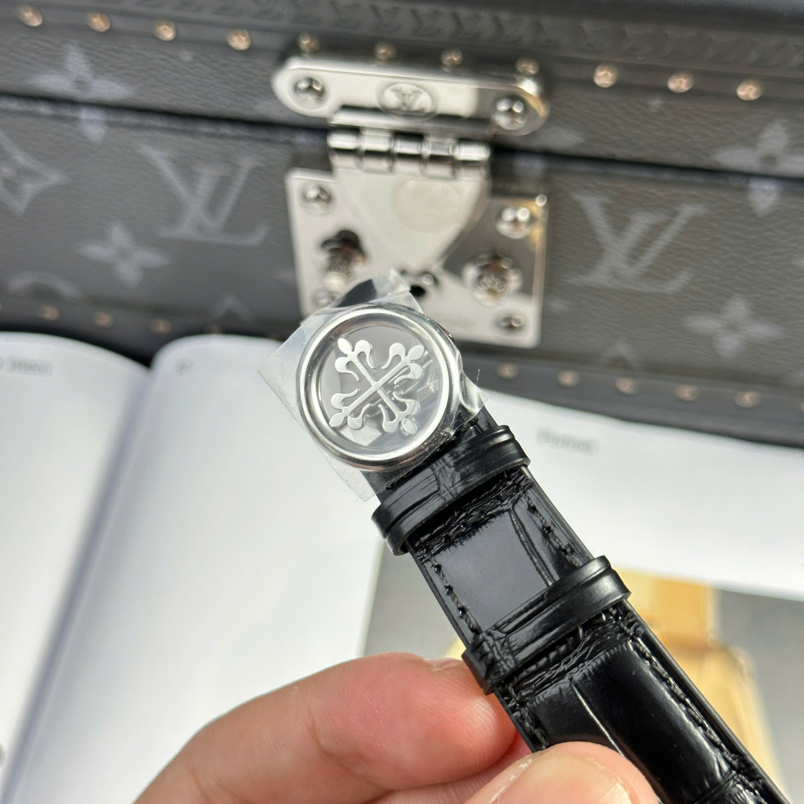 Đồng Hồ Patek Philippe Chế Tác Complications 5205G Mặt Xám Đen Nhà Máy KM 40mm (4)