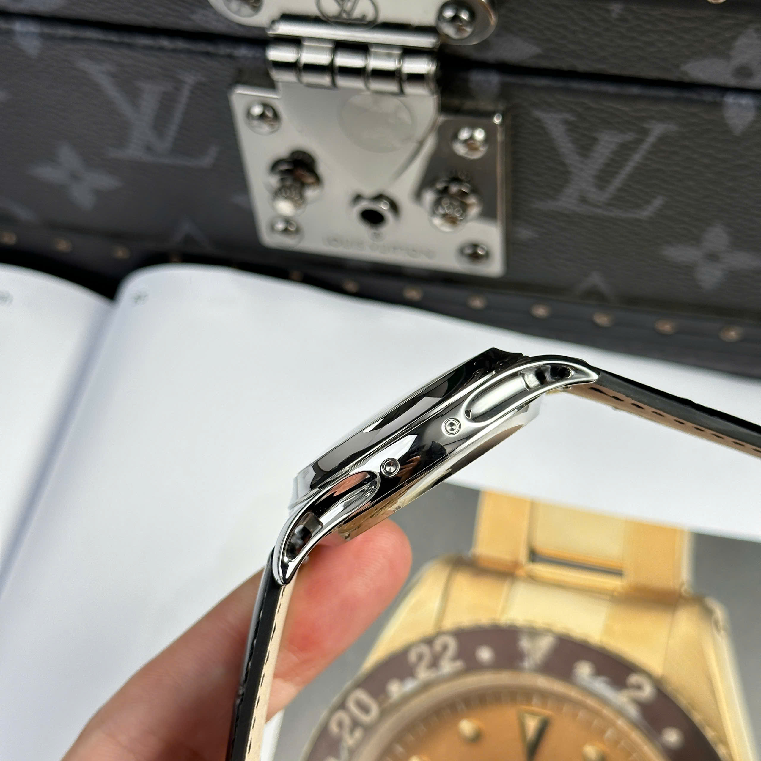 Đồng Hồ Patek Philippe Chế Tác Complications 5205G Mặt Xám Trắng Nhà Máy KM 40mm (5)