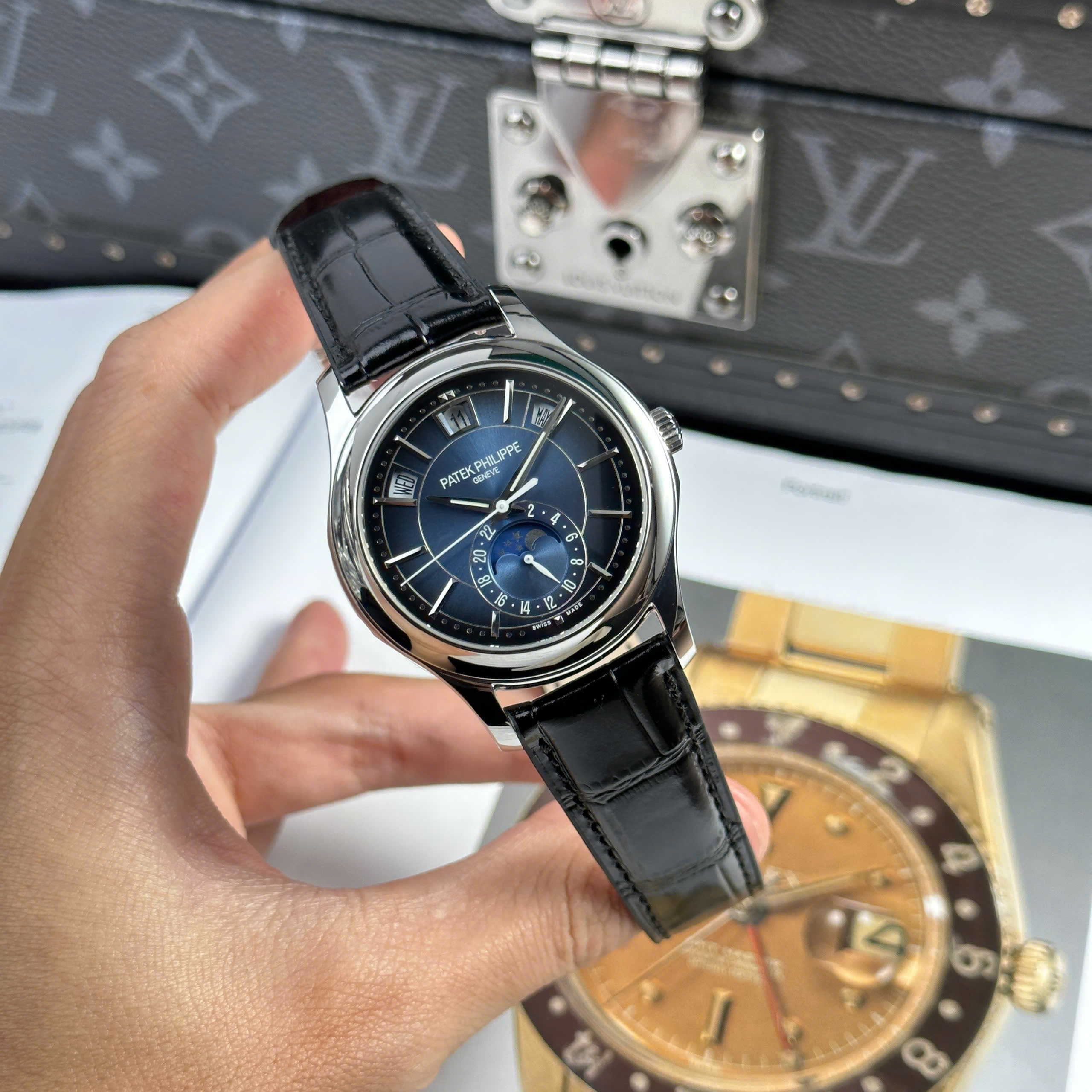 Đồng Hồ Patek Philippe Chế Tác Complications 5205G Mặt Xanh Dương Nhà Máy KM 40mm (9)