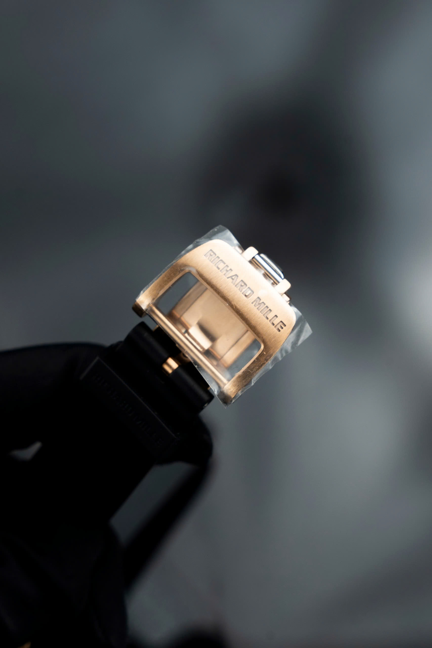 Đồng Hồ Richard Mille Rep 1 1 RM07-01 Nữ Đính Đá Dây Cao Su Đen Xưởng ZF 32x46mm (8)