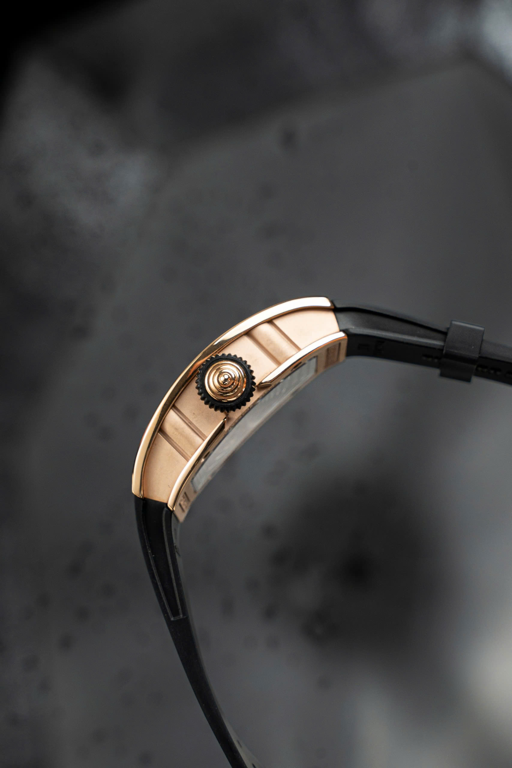 Đồng Hồ Richard Mille Rep 1 1 RM07-01 Nữ Đính Đá Dây Cao Su Đen Xưởng ZF 32x46mm (9) Đồng Hồ Richard Mille Rep 1 1 RM07-01 Nữ Đính Đá Dây Cao Su Đen Xưởng ZF 32x46mm (1)