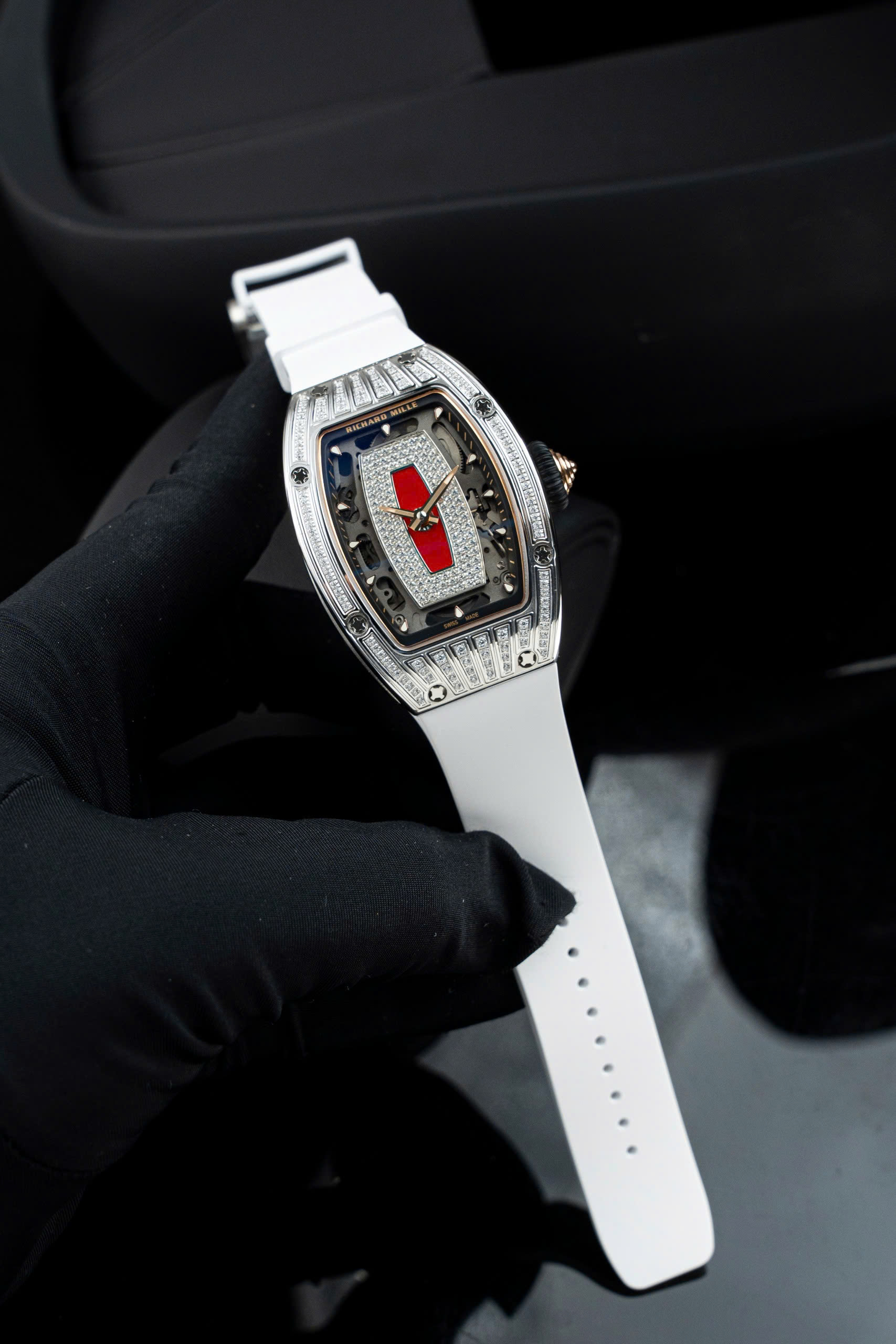 Đồng Hồ Richard Mille Rep 1 1 RM07-01 Nữ Đính Đá Dây Cao Su Trắng Xưởng ZF 32x46mm (10) Đồng Hồ Richard Mille Rep 1 1 RM07-01 Nữ Đính Đá Dây Cao Su Trắng Xưởng ZF 32x46mm (2)