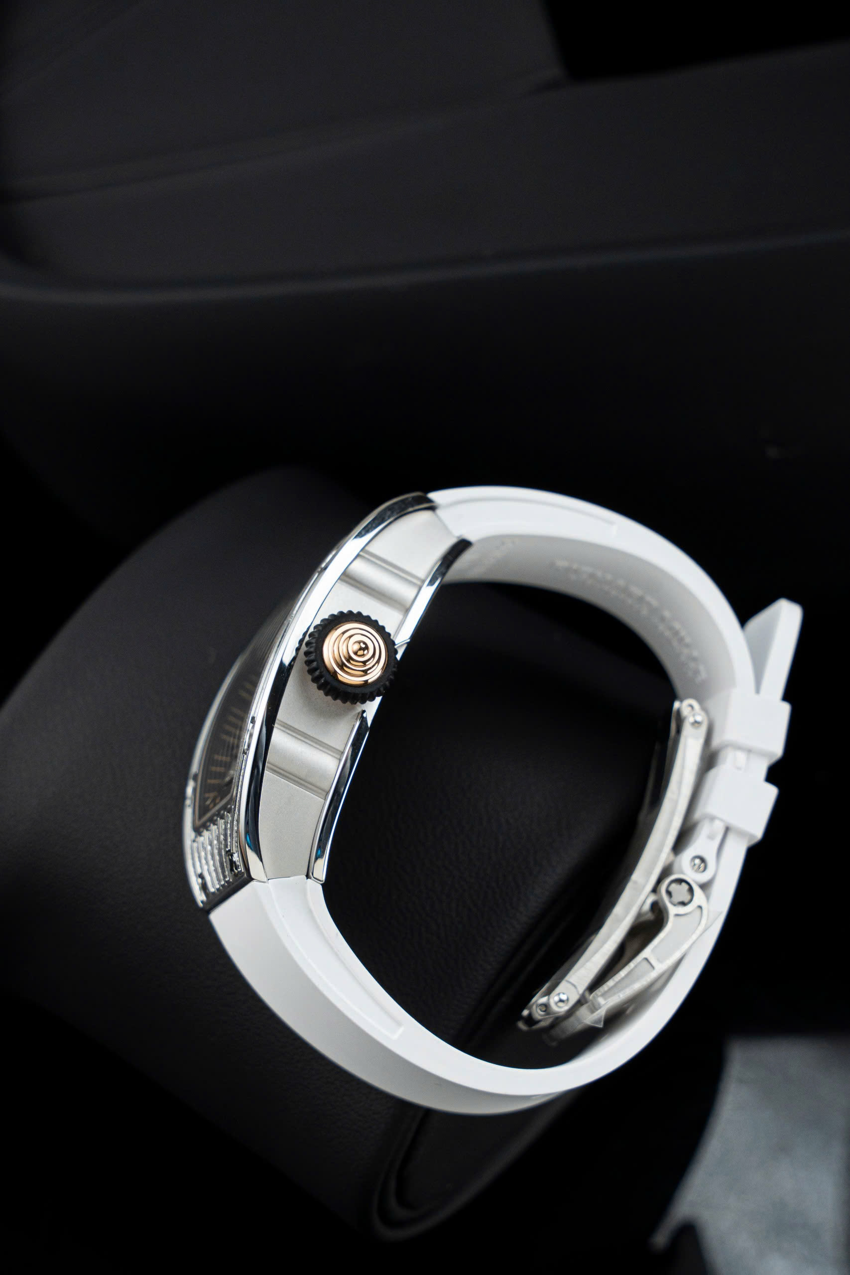 Đồng Hồ Richard Mille Rep 1 1 RM07-01 Nữ Đính Đá Dây Cao Su Trắng Xưởng ZF 32x46mm (2) Đồng Hồ Richard Mille Rep 1 1 RM07-01 Nữ Đính Đá Dây Cao Su Trắng Xưởng ZF 32x46mm (2)