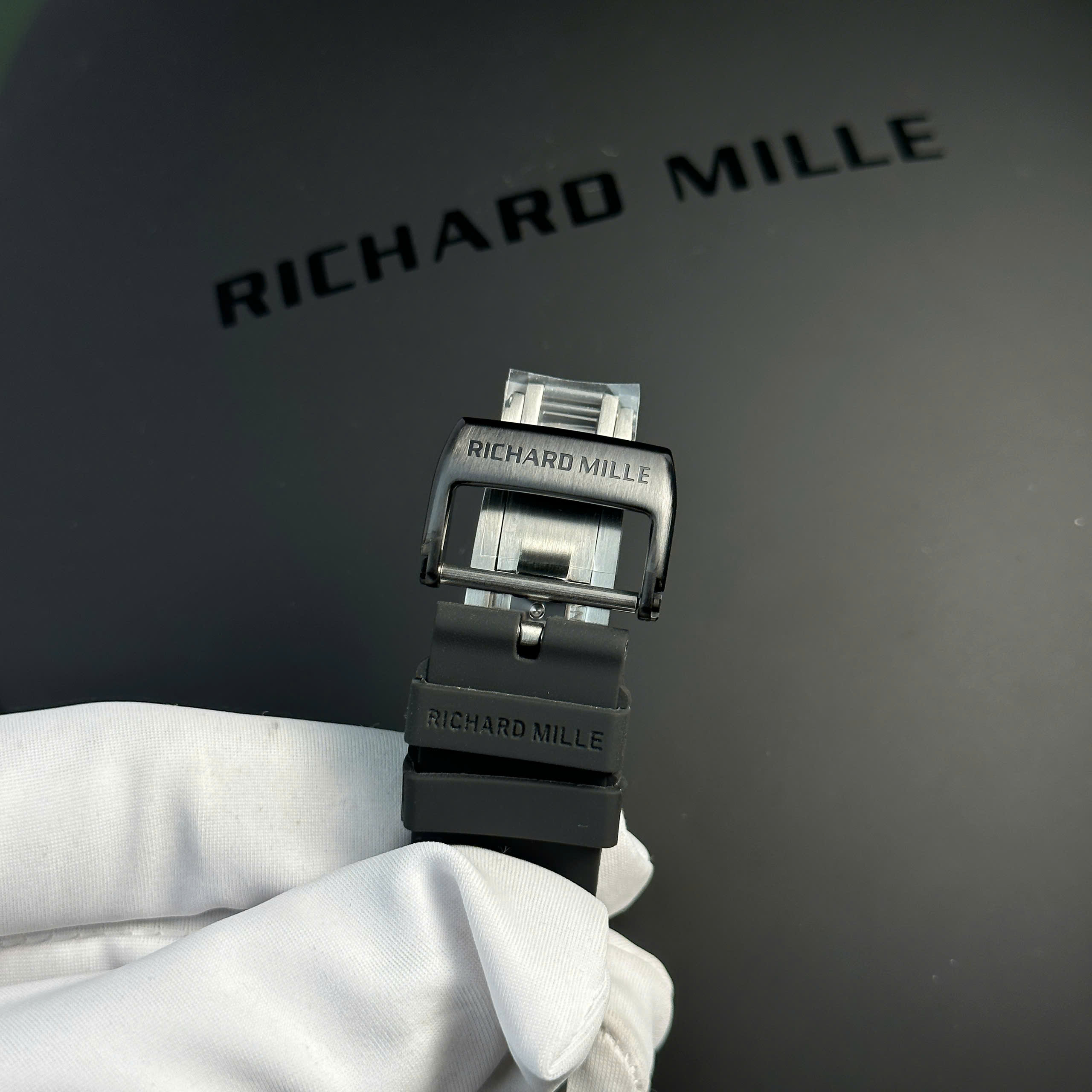 Đồng Hồ Richard Mille Replica 11 RM055 Bubba Watson Vỏ Gốm Đen Nhà Máy BBR 42,7x49,9mm (12) Đồng Hồ Richard Mille Replica 11 RM055 Bubba Watson Vỏ Gốm Đen Nhà Máy BBR 42,7x49,9mm (9)