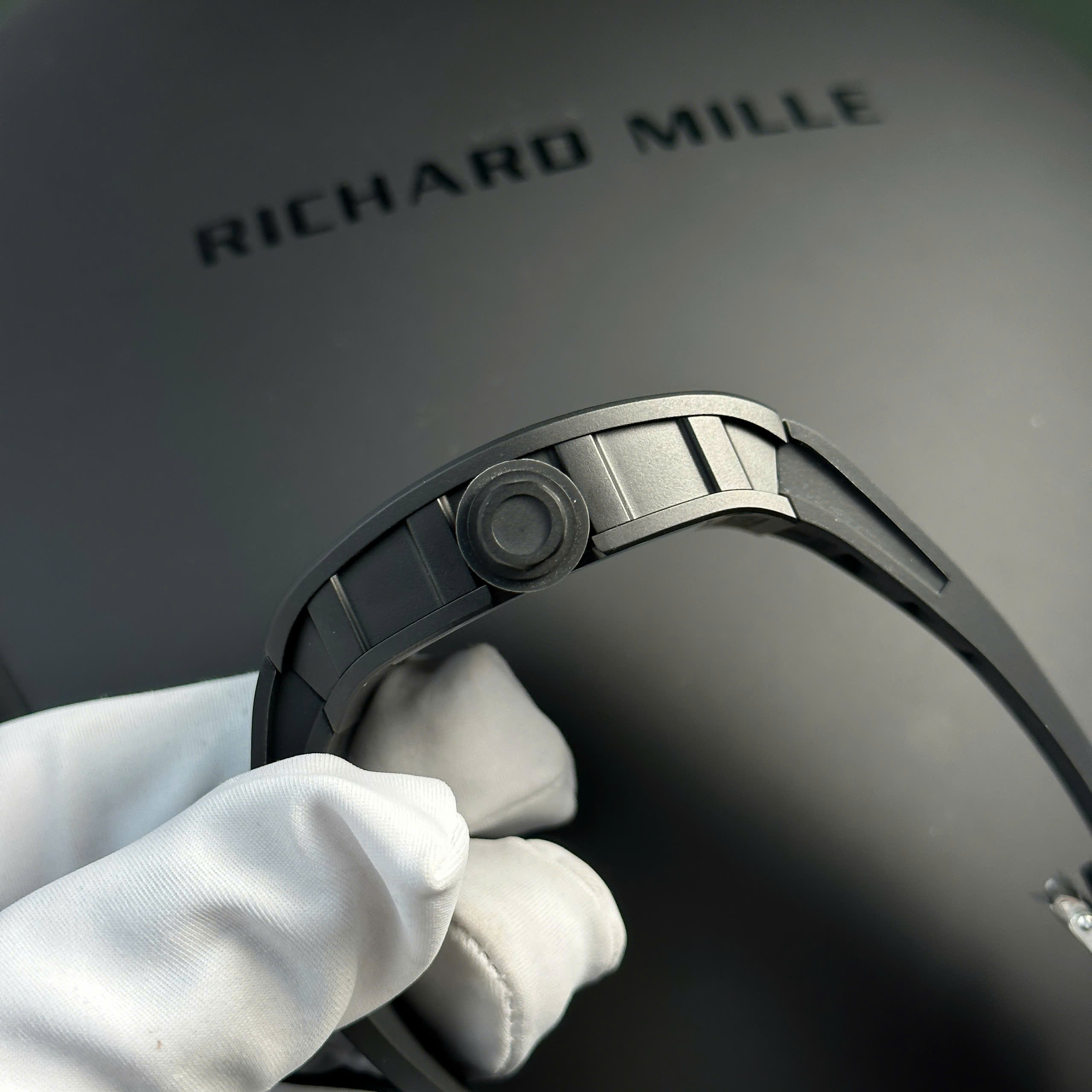Đồng Hồ Richard Mille Replica 11 RM055 Bubba Watson Vỏ Gốm Đen Nhà Máy BBR 42,7x49,9mm (3)