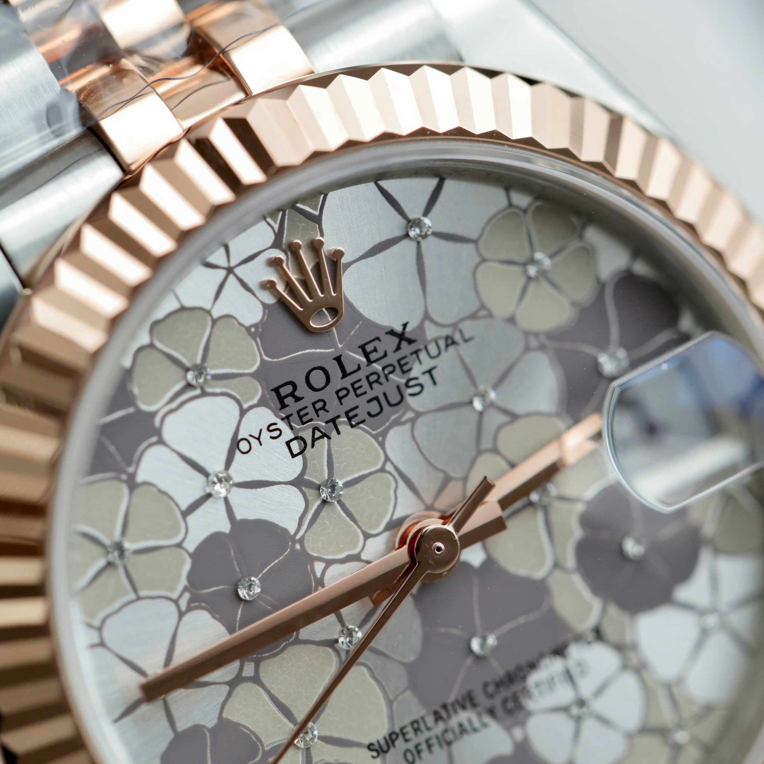 Đồng Hồ Rolex 1 1 Datejust M278271-0031 Mặt Số Hoa Bạc Nhà Máy THB Chế Tác 31mm (7) Đồng Hồ Rolex 1 1 Datejust M278271-0031 Mặt Số Hoa Bạc Nhà Máy THB Chế Tác 31mm (8)