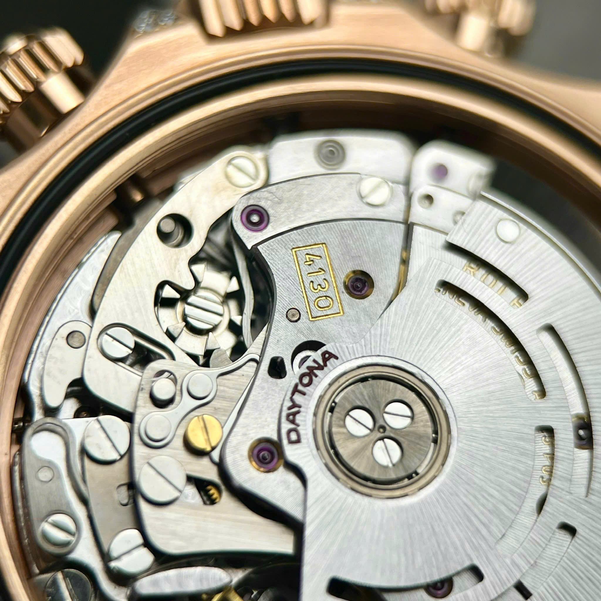 Đồng Hồ Rolex 1 1 Daytona 116595RBOW Rainbow Bọc Vàng Đính Đá Quý Nhân Tạo 40mm (13)