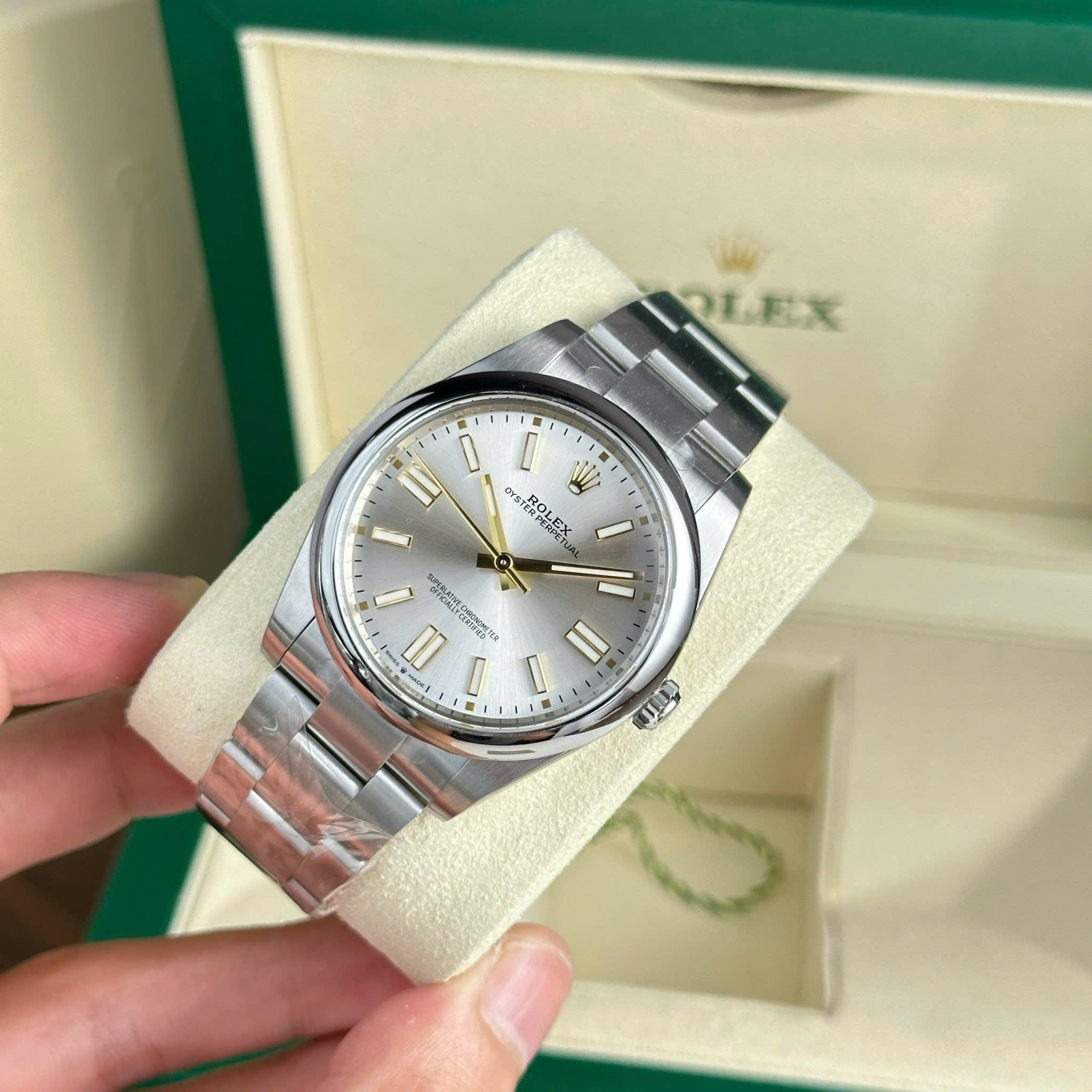 Đồng Hồ Rolex Chế Tác Oyster Perpetual 124300 Mặt Số Bạc Nhà Máy Clean 41mm (3) Đồng Hồ Rolex Chế Tác Oyster Perpetual 124300 Mặt Số Bạc Nhà Máy Clean 41mm (3)