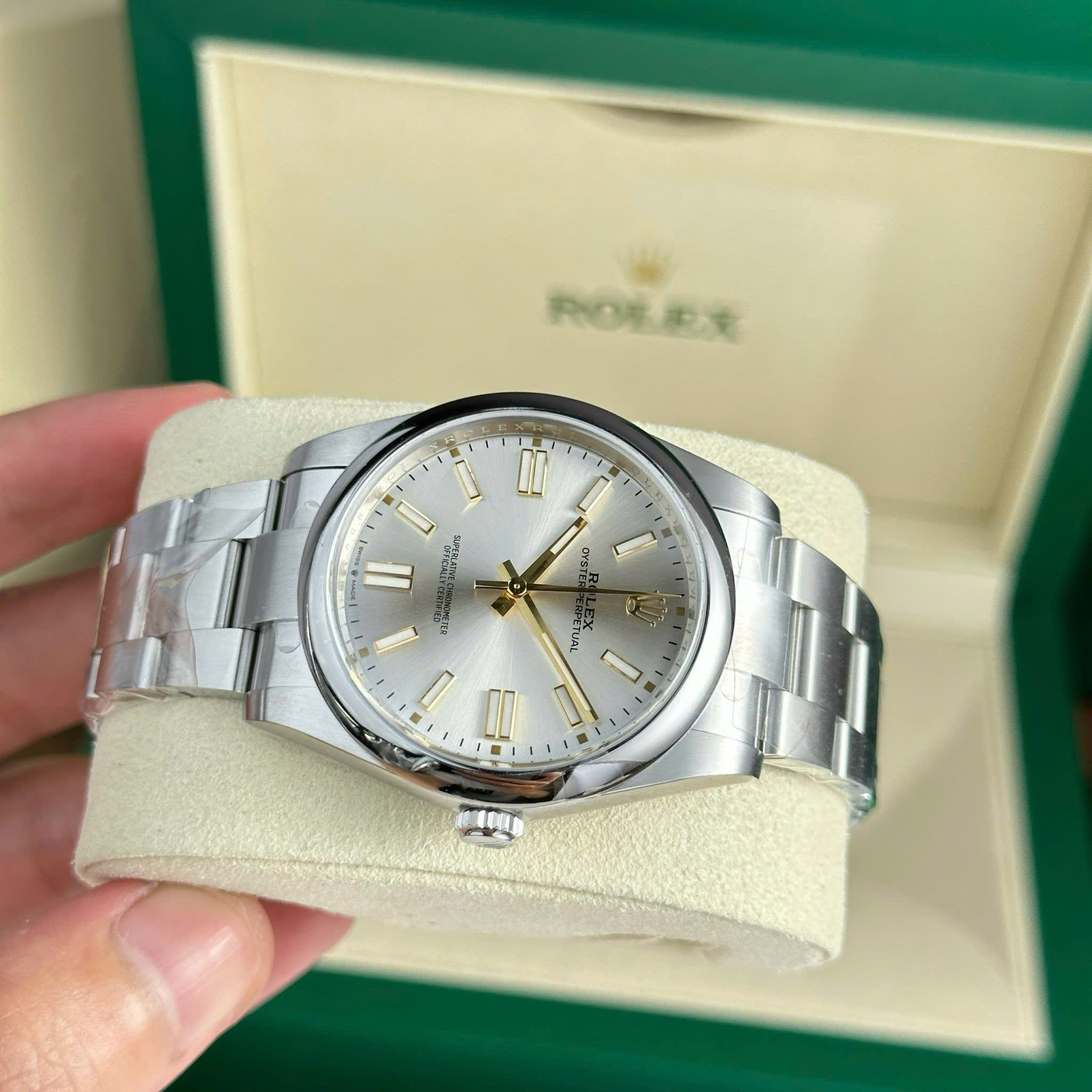 Đồng Hồ Rolex Chế Tác Oyster Perpetual 124300 Mặt Số Bạc Nhà Máy Clean 41mm (4)