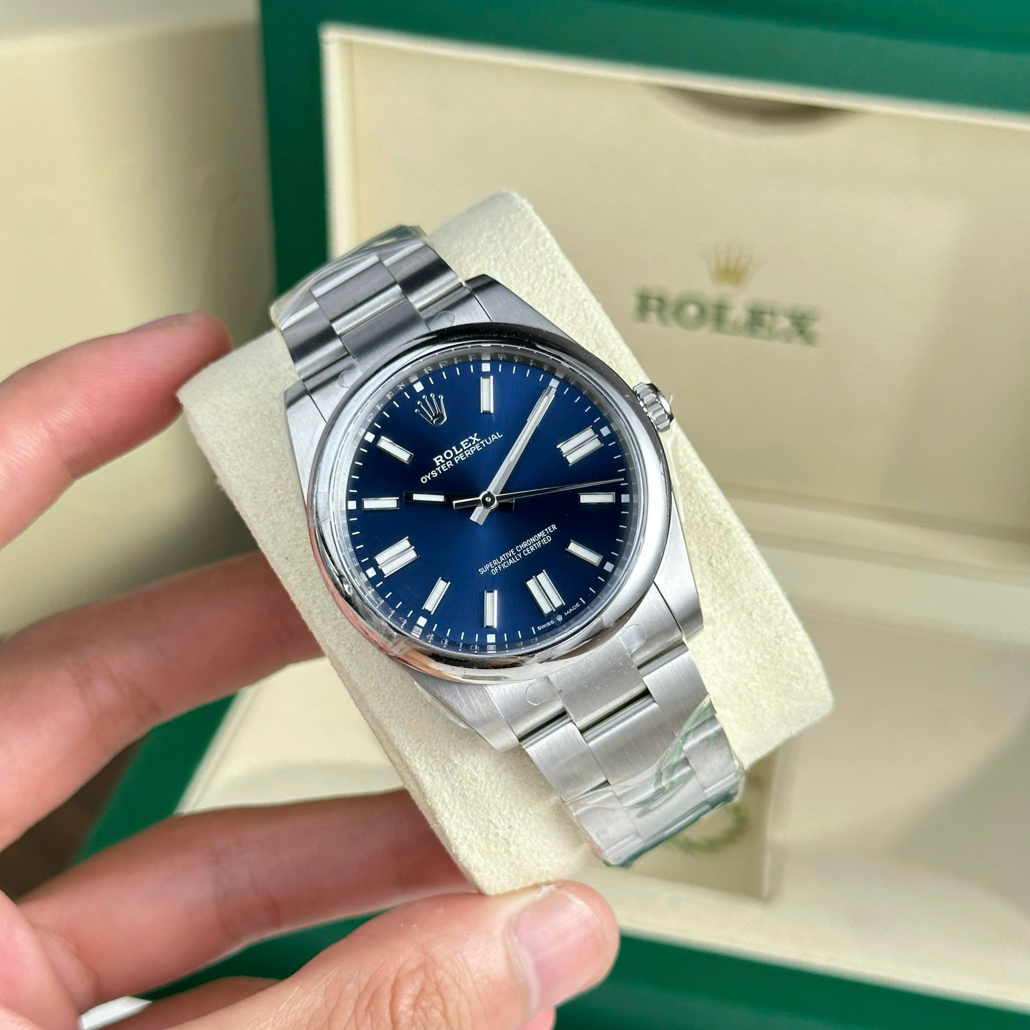 Đồng Hồ Rolex Chế Tác Oyster Perpetual 124300 Mặt Số Blue Nhà Máy Clean 41mm (1) Đồng Hồ Rolex Chế Tác Oyster Perpetual 124300 Mặt Số Blue Nhà Máy Clean 41mm (1)