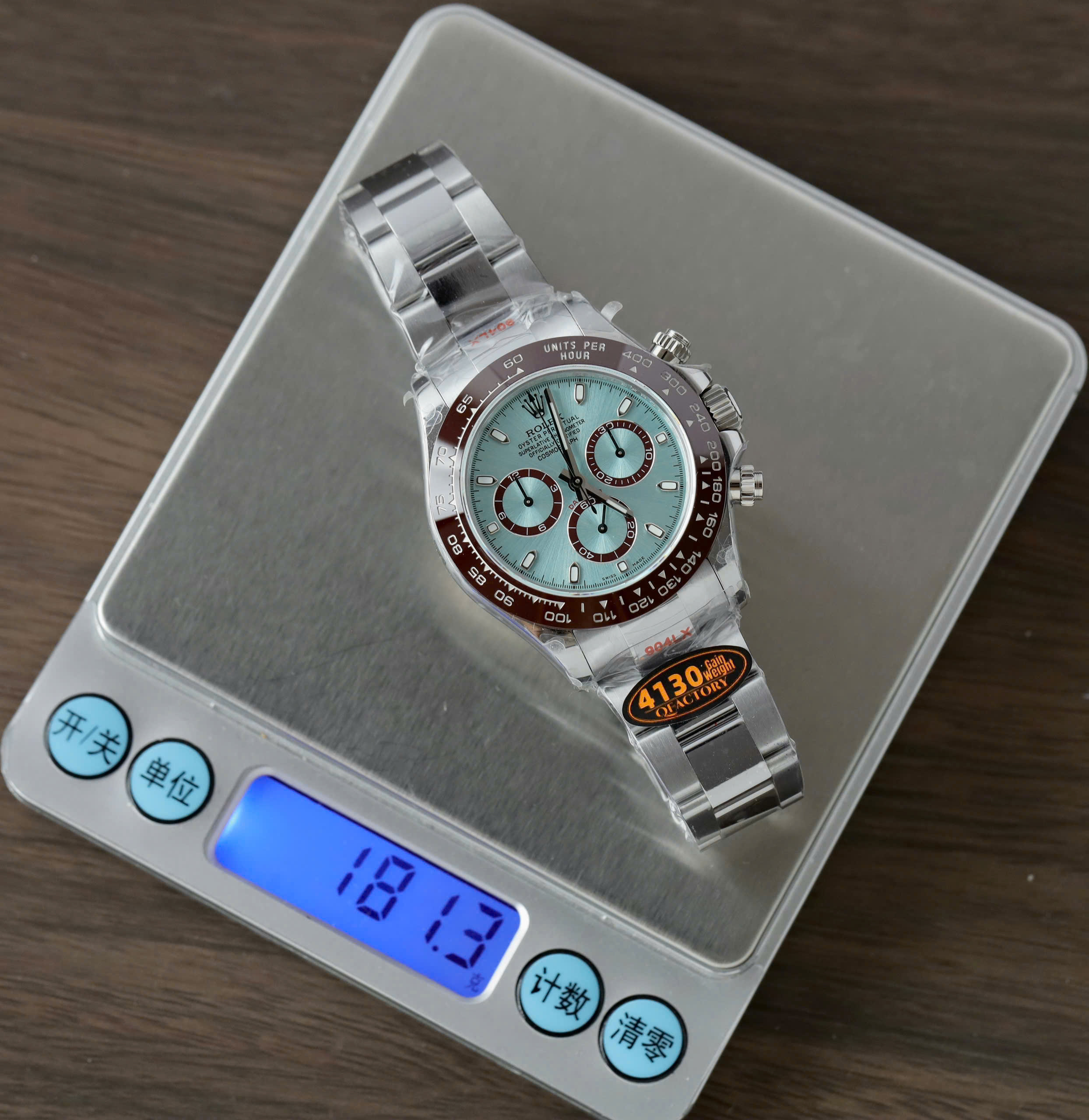 Đồng Hồ Rolex Cosmograph Daytona 116506LN Mặt Xanh Băng 182 Grams Xưởng QF 40mm (1)