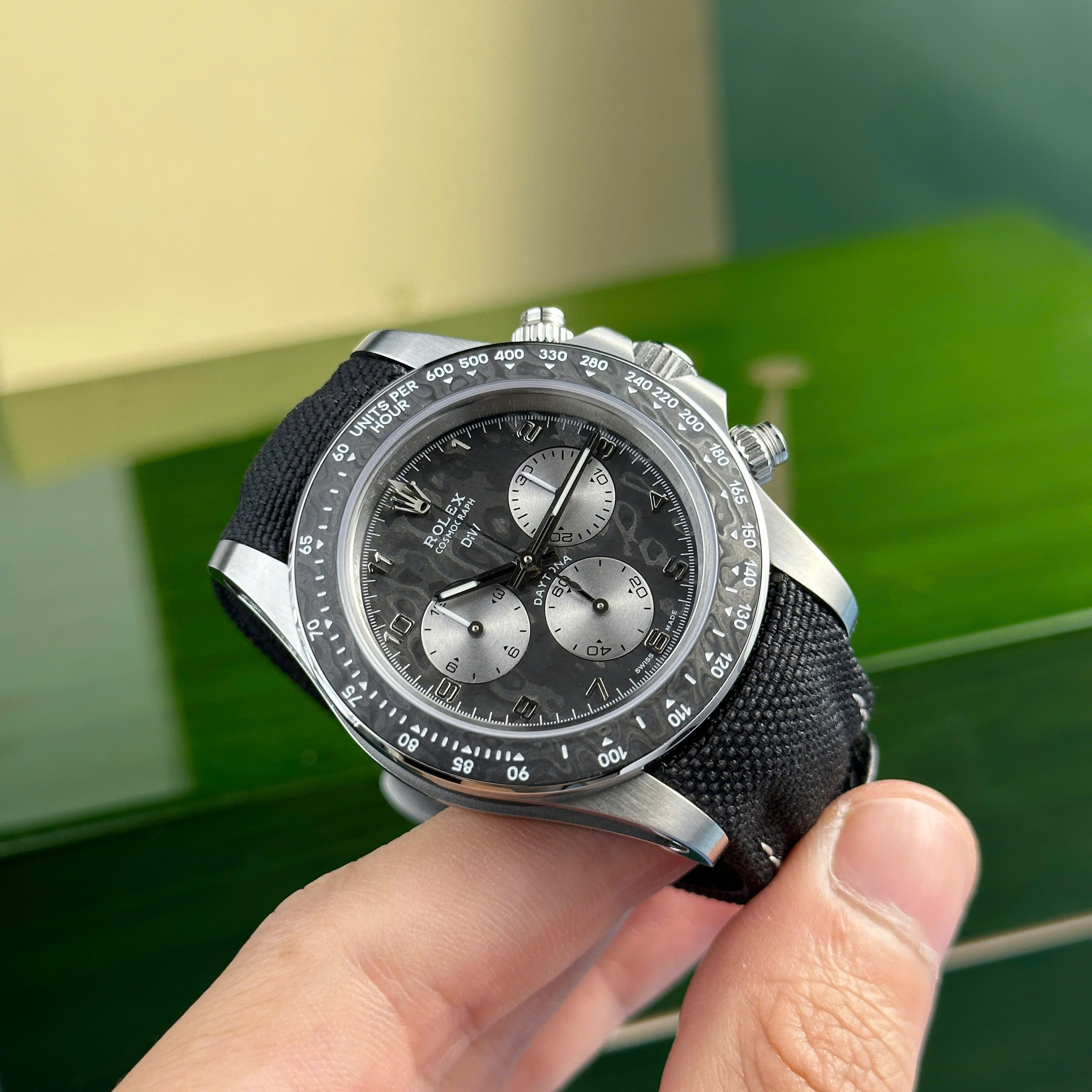 Đồng Hồ Rolex Rep 11 Daytona Exceptional-1 DiW Chế Tác Carbon Siêu Nhẹ 40mm (7) Đồng Hồ Rolex Rep 11 Daytona Exceptional-1 DiW Chế Tác Carbon Siêu Nhẹ 40mm (8)