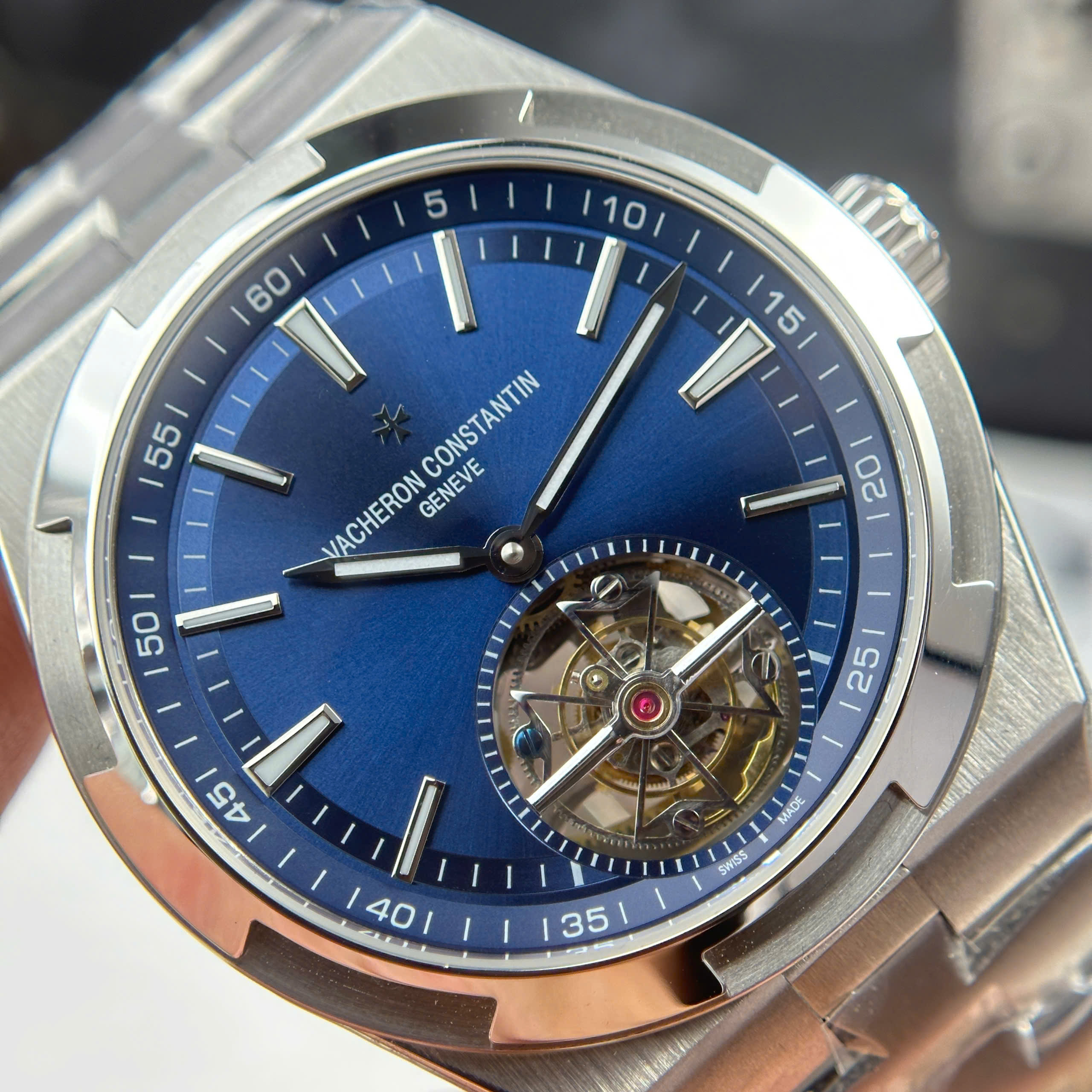 Đồng Hồ Vacheron Constantin Overseas 6000V Replica 11 Nhà Máy BBR 42,5mm (7)