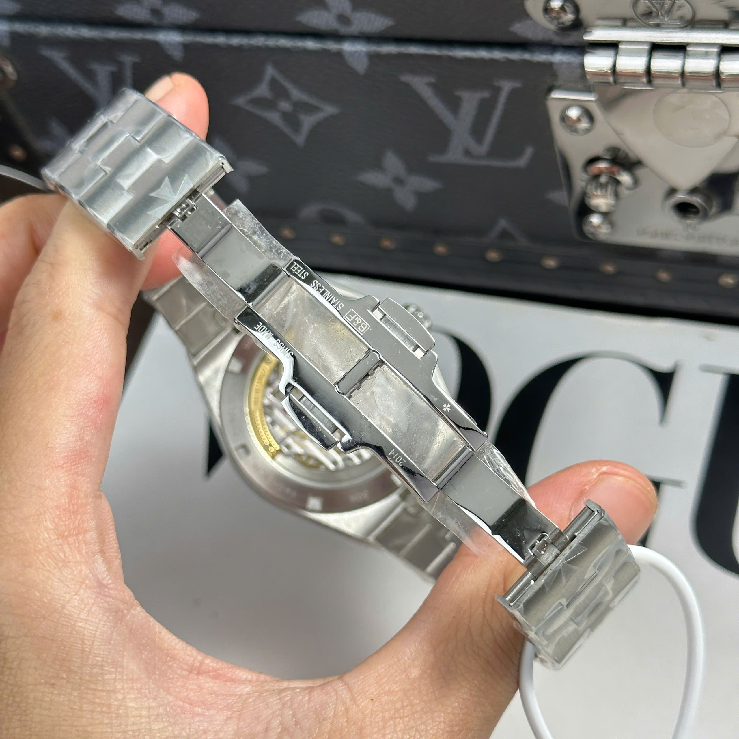 Đồng Hồ Vacheron Constantin Overseas 6000V Replica 11 Nhà Máy BBR 42,5mm (8)