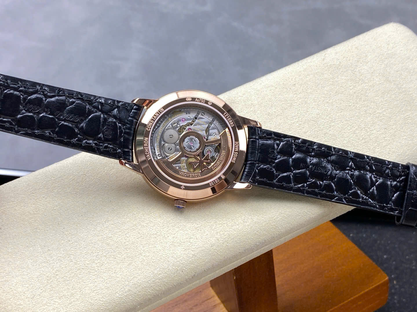 Đồng Hồ Vacheron Constantin Patrimony 85180 Rose Gold Mặt Đen Rep 11 Nhà Máy VS+ 40mm (9) Đồng Hồ Vacheron Constantin Patrimony 85180 Rose Gold Mặt Xám Rep 11 Nhà Máy VS+ 40mm (2)