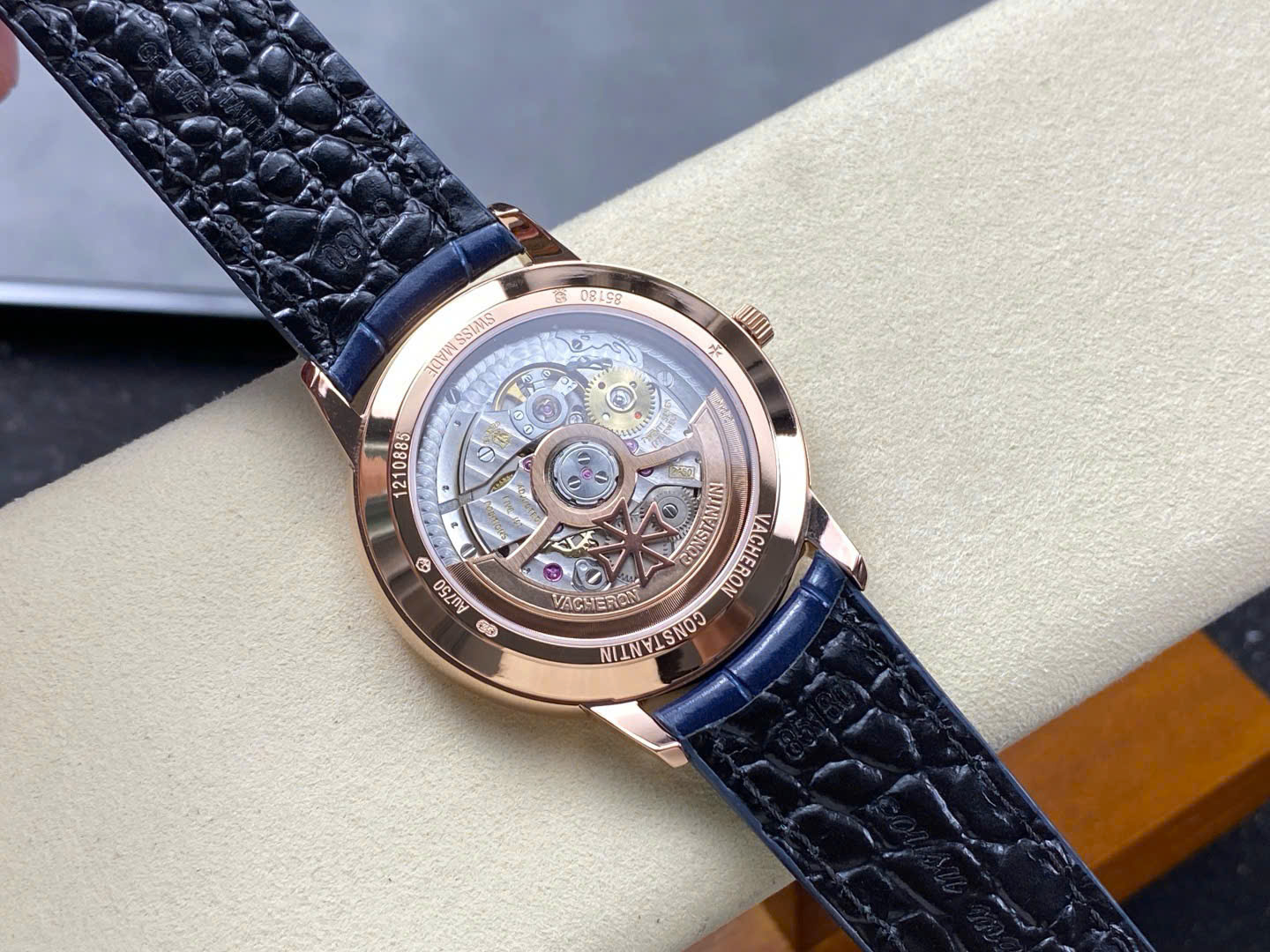 Đồng Hồ Vacheron Constantin Patrimony 85180 Rose Gold Mặt Xám Rep 11 Nhà Máy VS+ 40mm (5) Đồng Hồ Vacheron Constantin Patrimony 85180 Rose Gold Màu Xanh Dương Rep 11 Nhà Máy VS+ 40mm (1)