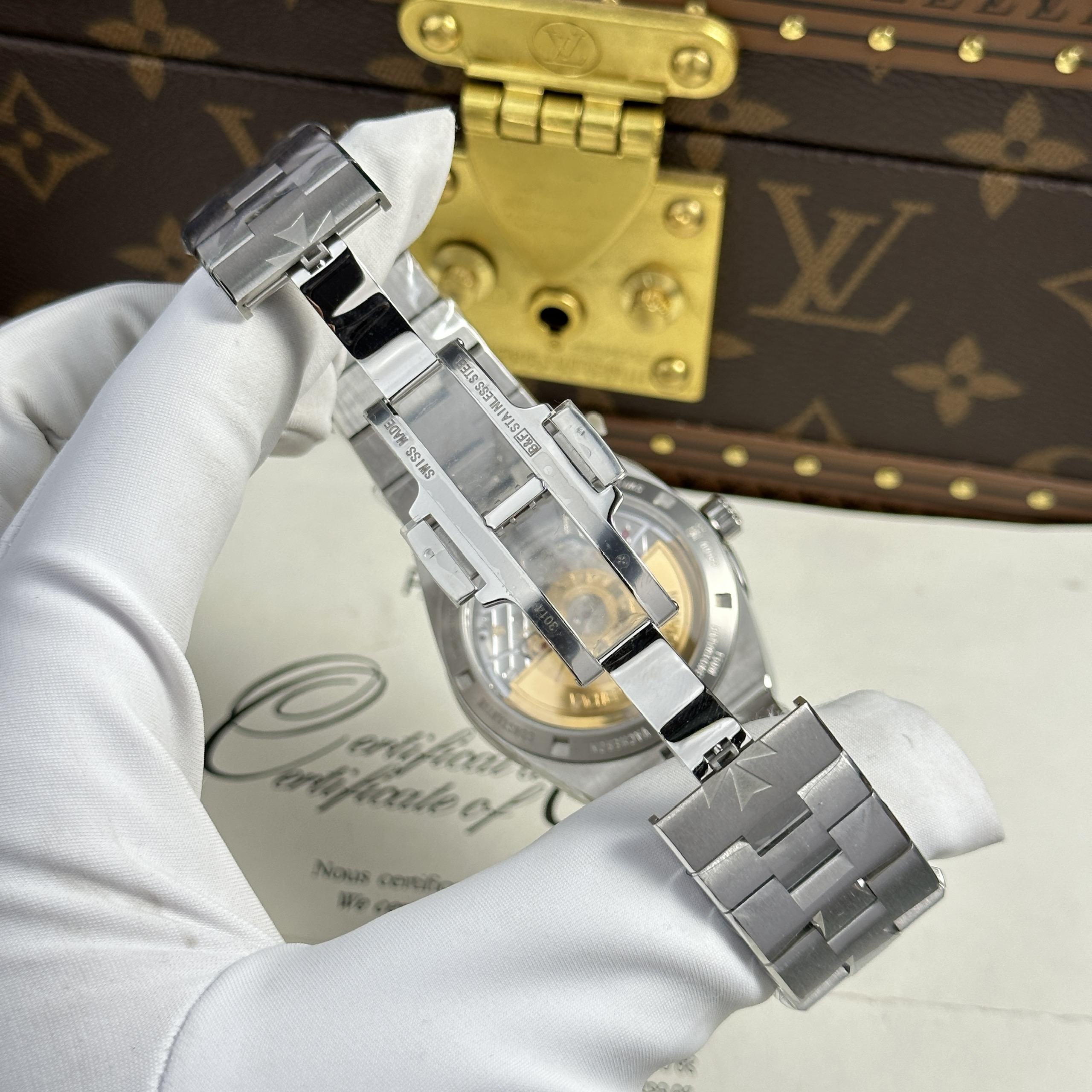 Đồng hồ Vacheron Constantin Chế Tác Overseas 4500V Mặt Trắng Nhà Máy MKS 41mm (9)