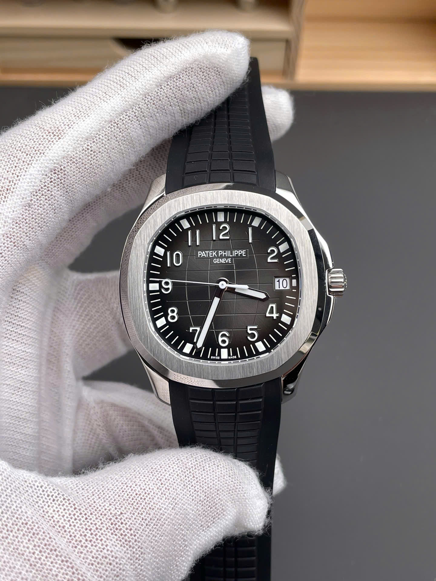 Đồng Hồ Patek Philippe Aquanaut 5167G Replica Cao Cấp Màu Đen Xưởng 3K 40mm (2) Đồng Hồ Patek Philippe Aquanaut 5167G Replica Cao Cấp Màu Đen Xưởng 3K 40mm (8)