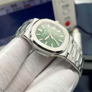 Đồng Hồ Patek Philippe Nautilus 5711 Mặt Số Xanh Lá Replica Cao Cấp Xưởng 3K 40mm (8)
