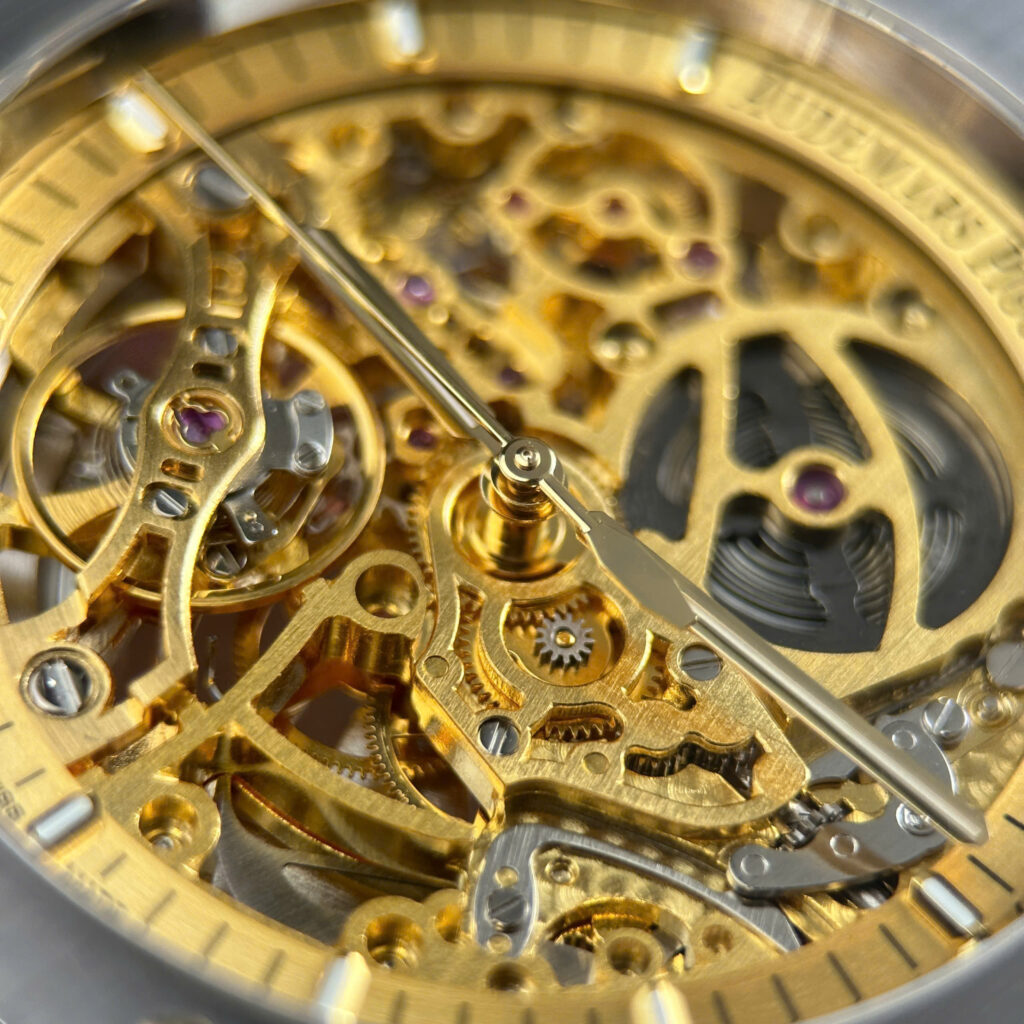 Đồng Hồ Audemars Piguet Royal Oak Openworked 15407 Chế Tác Lộ Máy Màu Vàng Skeleton 41mm