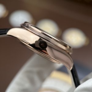 Đồng Hồ Rolex Cellini Dual Time 50525 Màu Vàng Hồng Replica 11 Mặt Đen Nhà Máy KZ 39mm (1)