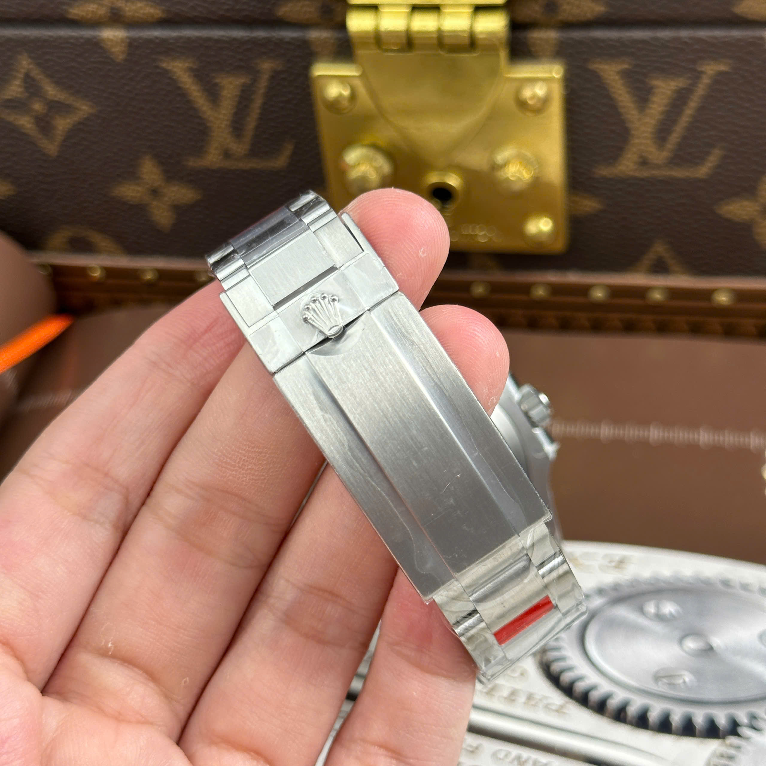 Đồng Hồ Rolex Submariner No Date 124060 Chế Tác Mặt Số Đen Nhà Máy VS 41mm (13) Đồng Hồ Rolex Submariner No Date 124060 Chế Tác Mặt Số Đen Nhà Máy VS 41mm (1)