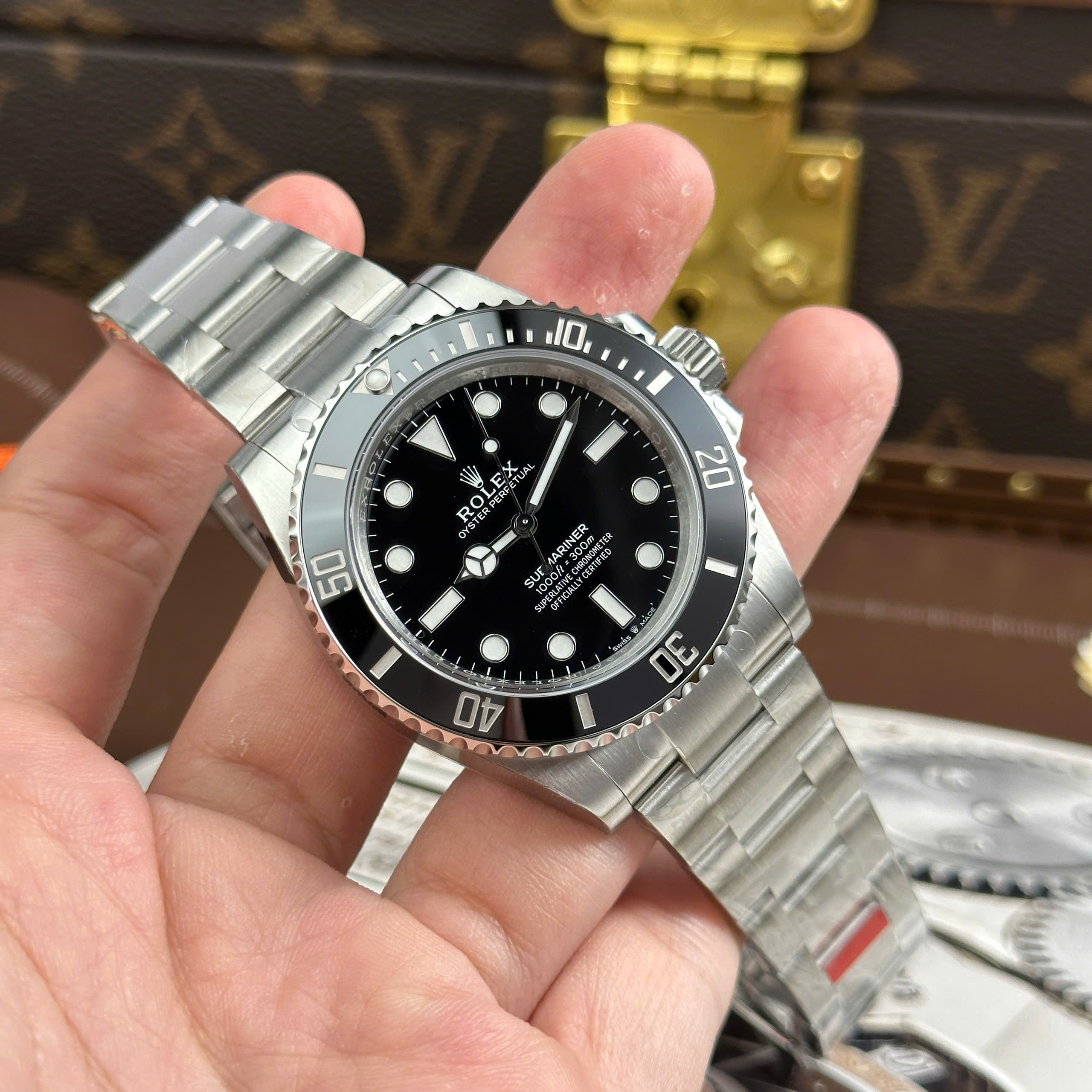 Đồng Hồ Rolex Submariner No Date 124060 Chế Tác Mặt Số Đen Nhà Máy VS 41mm (2) Đồng Hồ Rolex Submariner No Date 124060 Chế Tác Mặt Số Đen Nhà Máy VS 41mm (1)