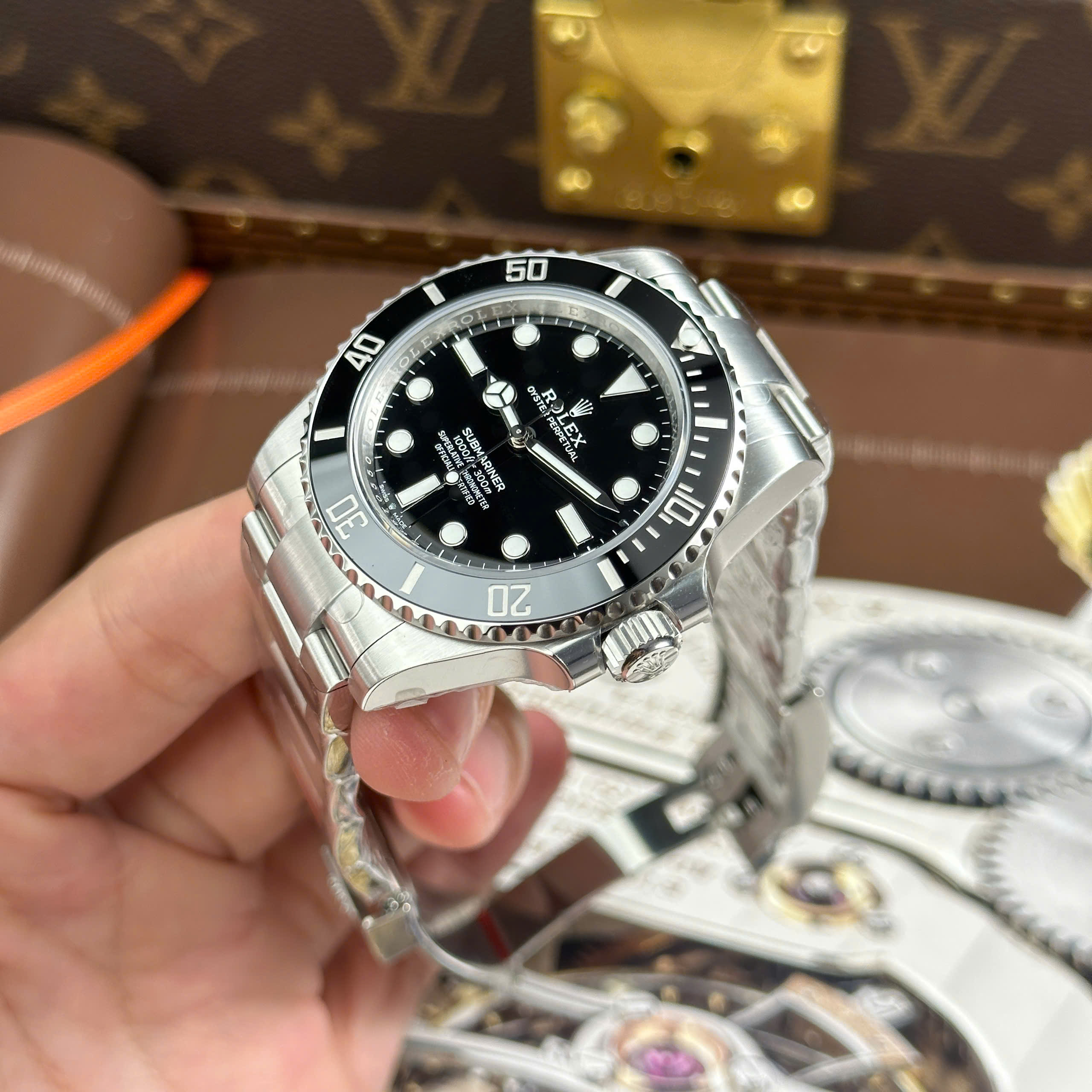 Đồng Hồ Rolex Submariner No Date 124060 Chế Tác Mặt Số Đen Nhà Máy VS 41mm (3) Đồng Hồ Rolex Submariner No Date 124060 Chế Tác Mặt Số Đen Nhà Máy VS 41mm (1)
